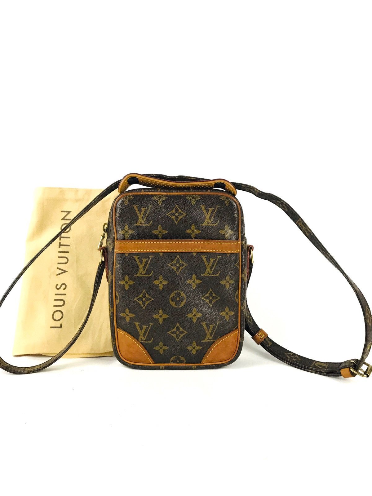 Louis Vuitton 🔥Hot item🔥Auth Louis Vuitton Danube Cross #675 Size ONE SIZE - 1 Thumbnail