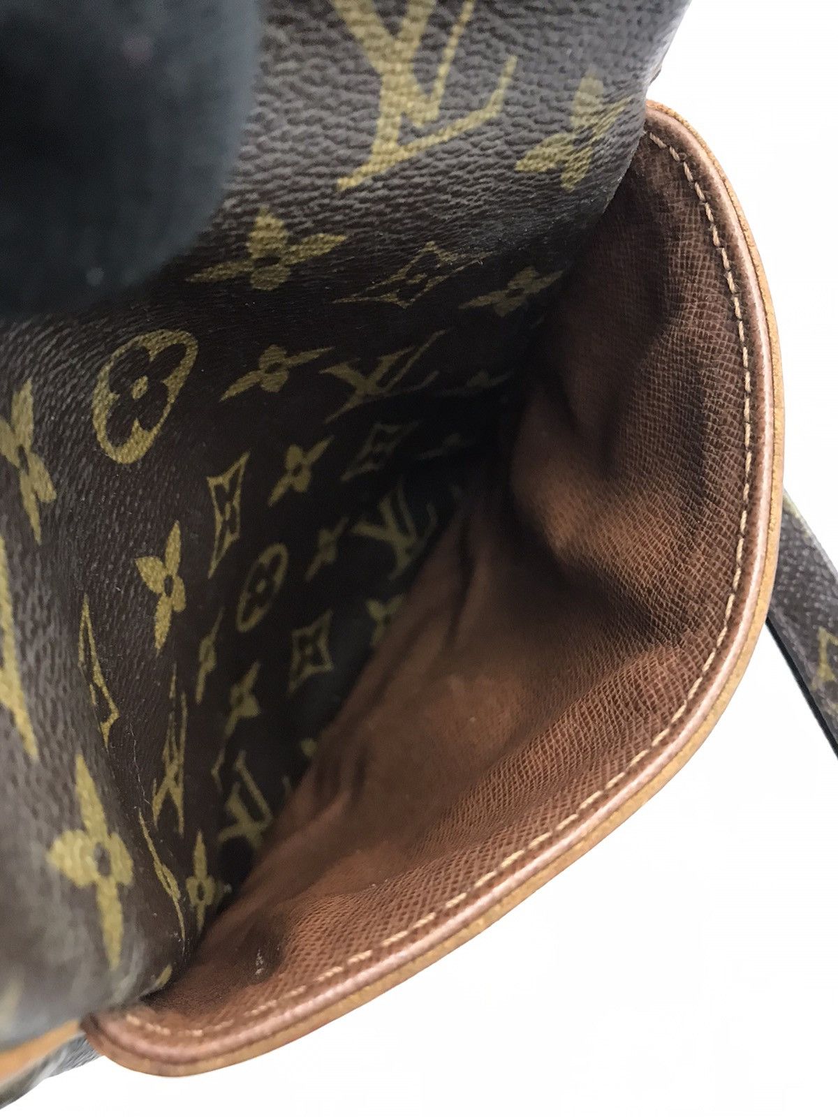 Louis Vuitton 🔥Hot item🔥Auth Louis Vuitton Danube Cross #675 Size ONE SIZE - 20 Thumbnail
