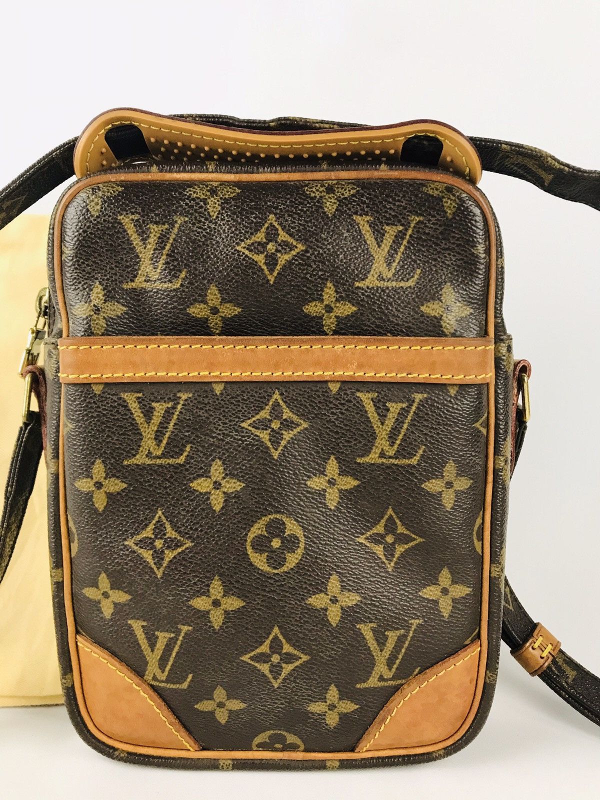 Louis Vuitton 🔥Hot item🔥Auth Louis Vuitton Danube Cross #675 Size ONE SIZE - 2 Thumbnail
