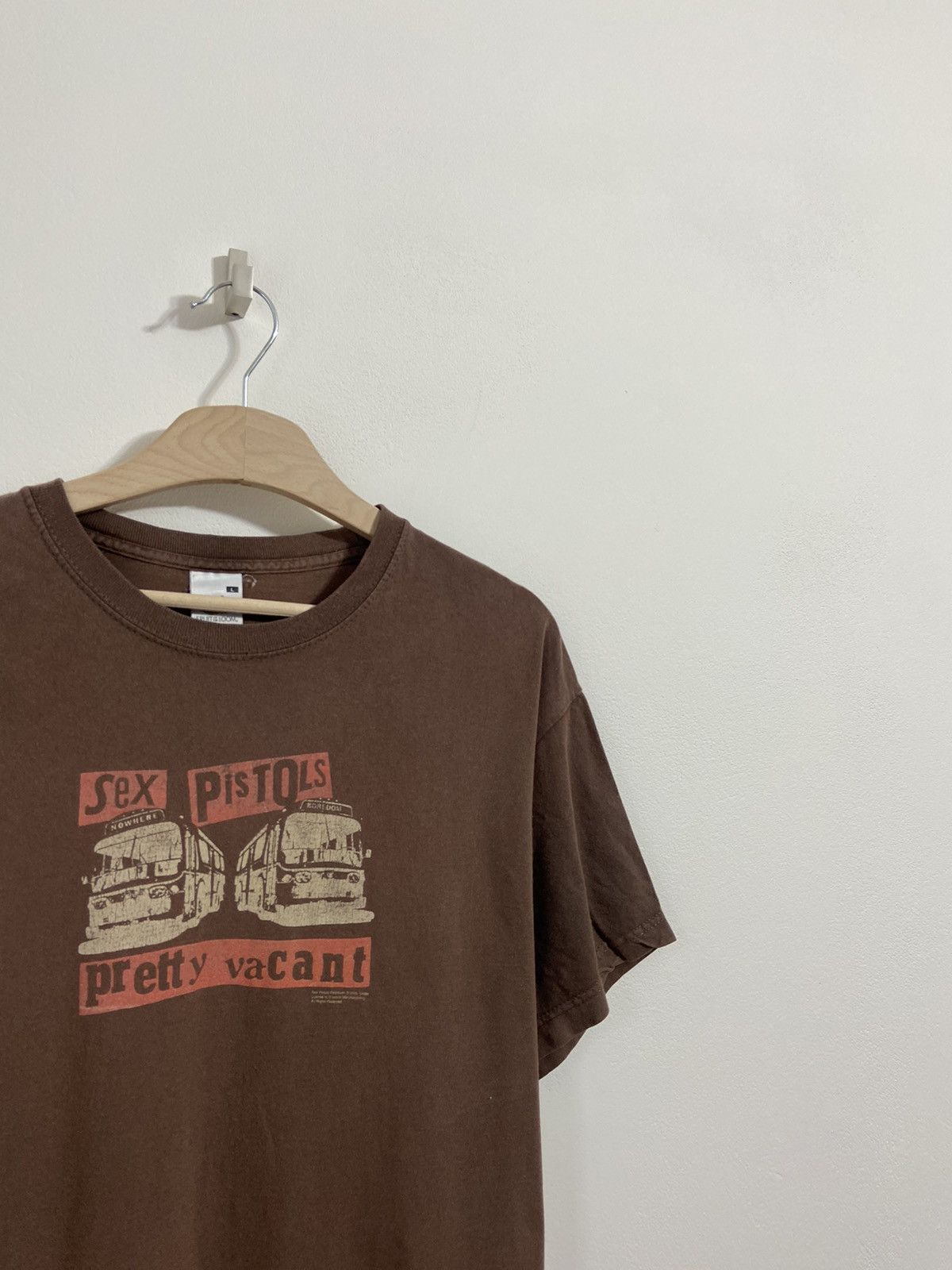 Band Tees × Vintage Vintage 2005 Sex Pistols Pretty Vacant Size US L / EU 52-54 / 3 - 3 Thumbnail