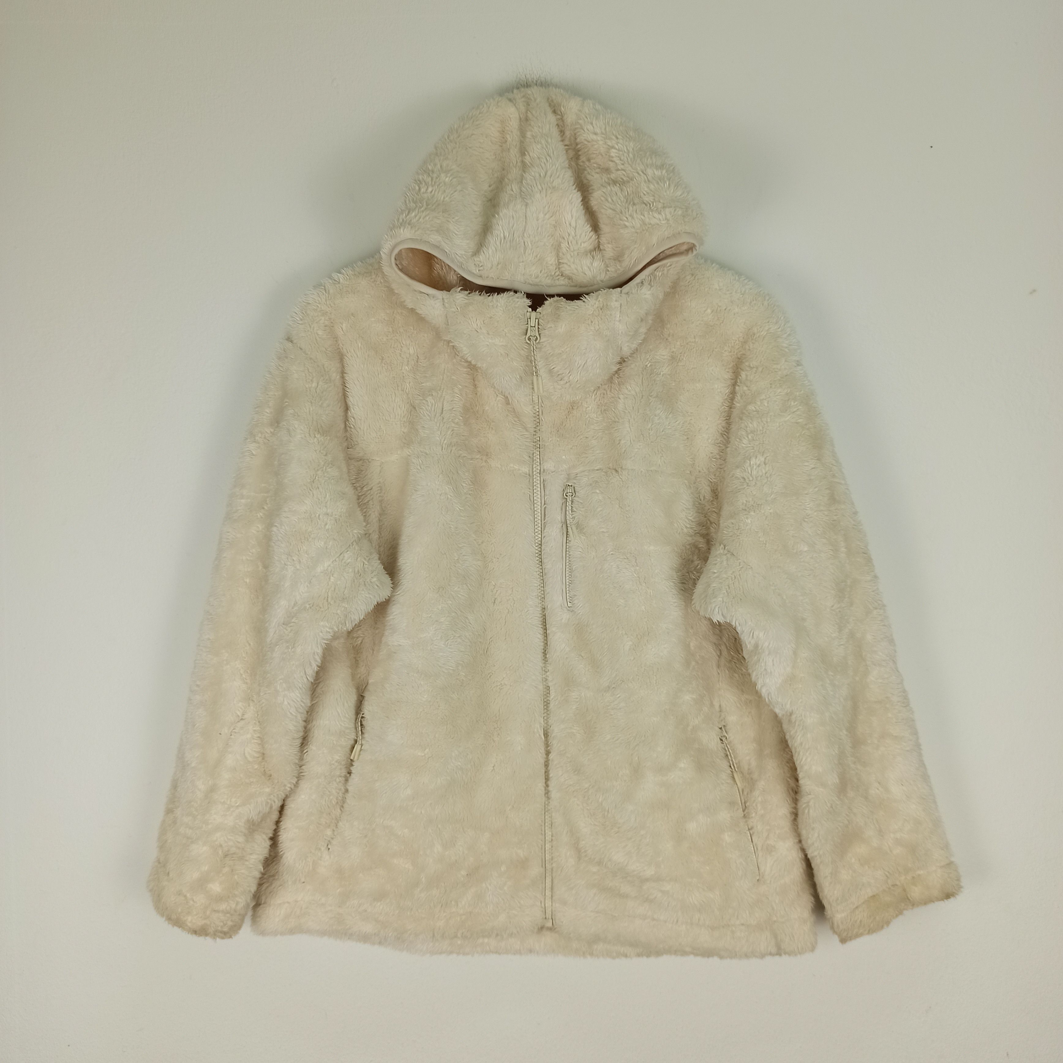 UNIQLO SOFT AND SMOOTH FAUX FUR JACKET HOODIE