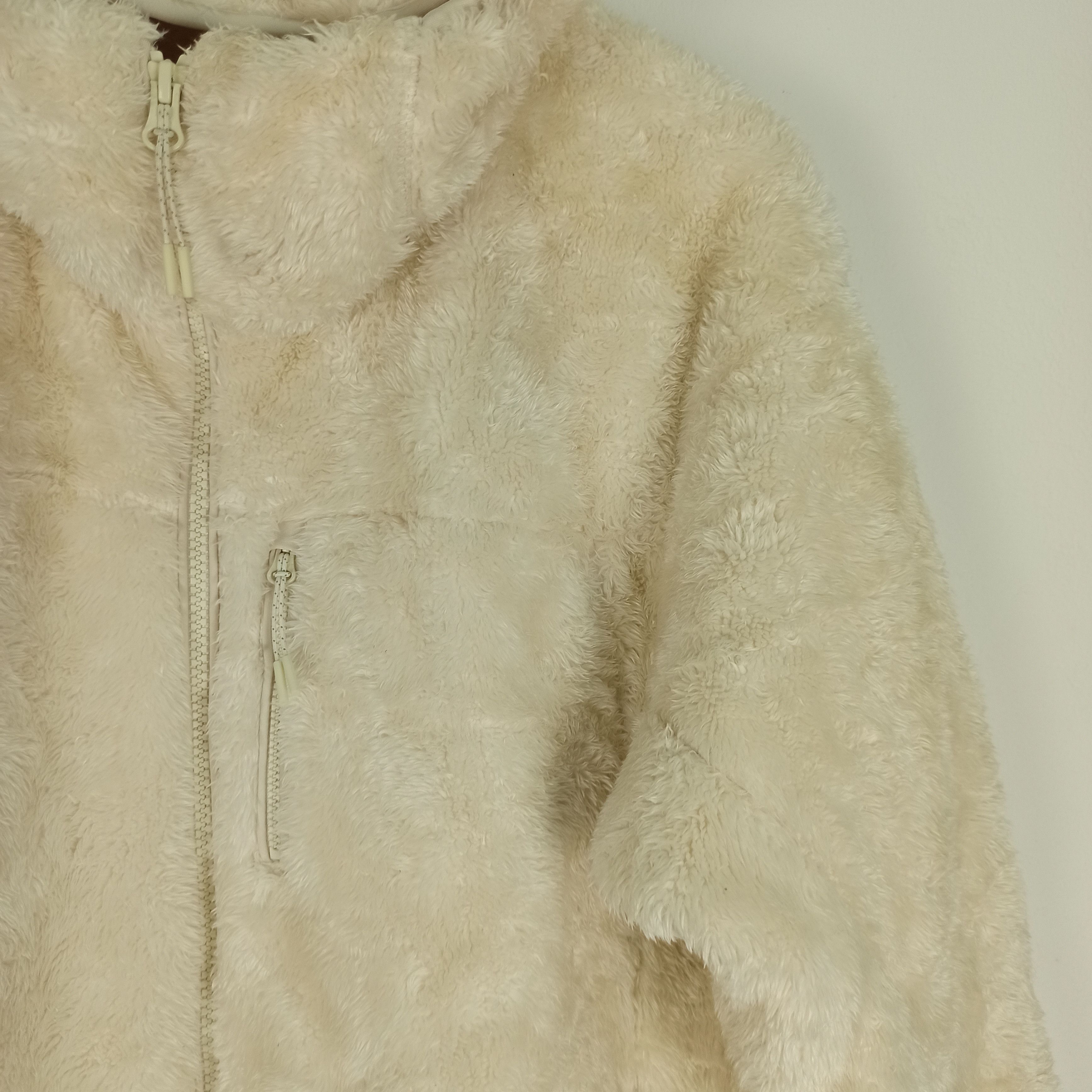 Japanese Brand UNIQLO SOFT AND SMOOTH FAUX FUR JACKET HOODIE Size US XL / EU 56 / 4 - 2 Thumbnail