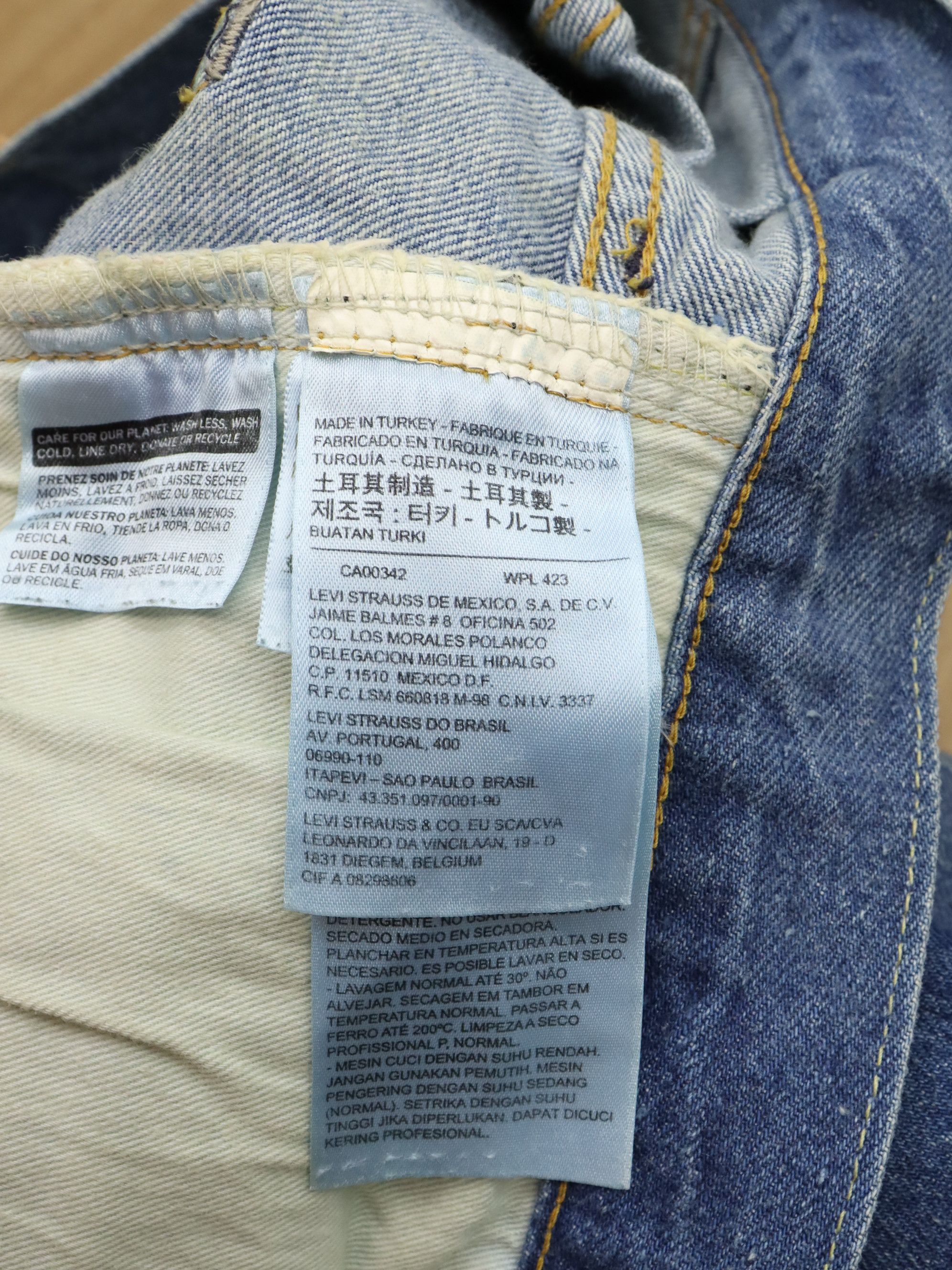 Levi's Vintage Clothing LVC 501XX 1955 50s Model Selvedge Big E Loose Straight Jean Size US 30 / EU 46 - 21 Thumbnail