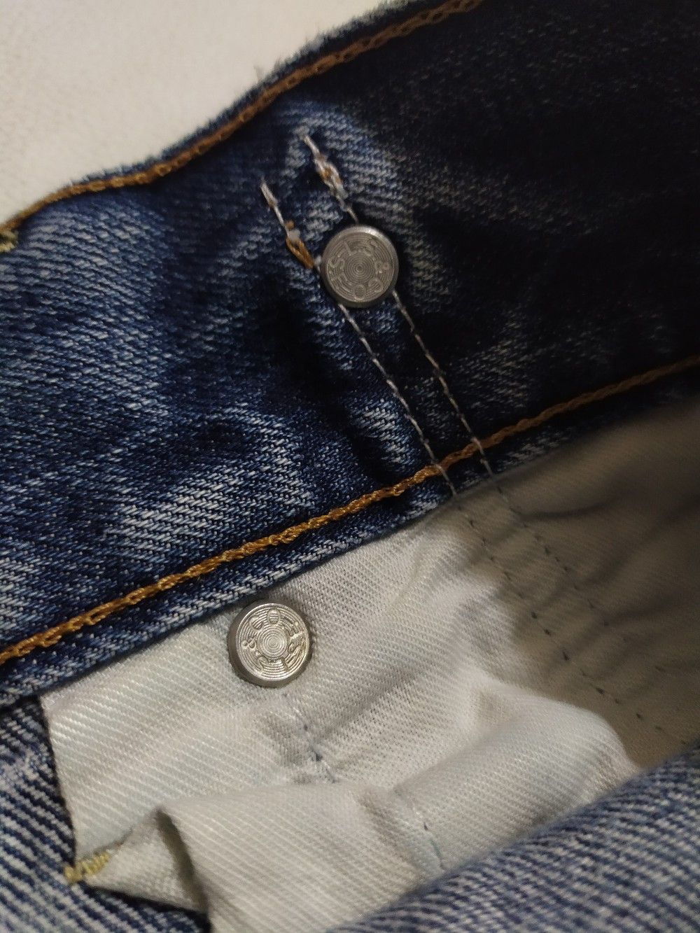 Levi's × Levi's Made & Crafted × Levi's Vintage Clothing Levi’s 523 Straight Fit Classic Stone Washed Denim Jeans Size US 32 / EU 48 - 16 Thumbnail
