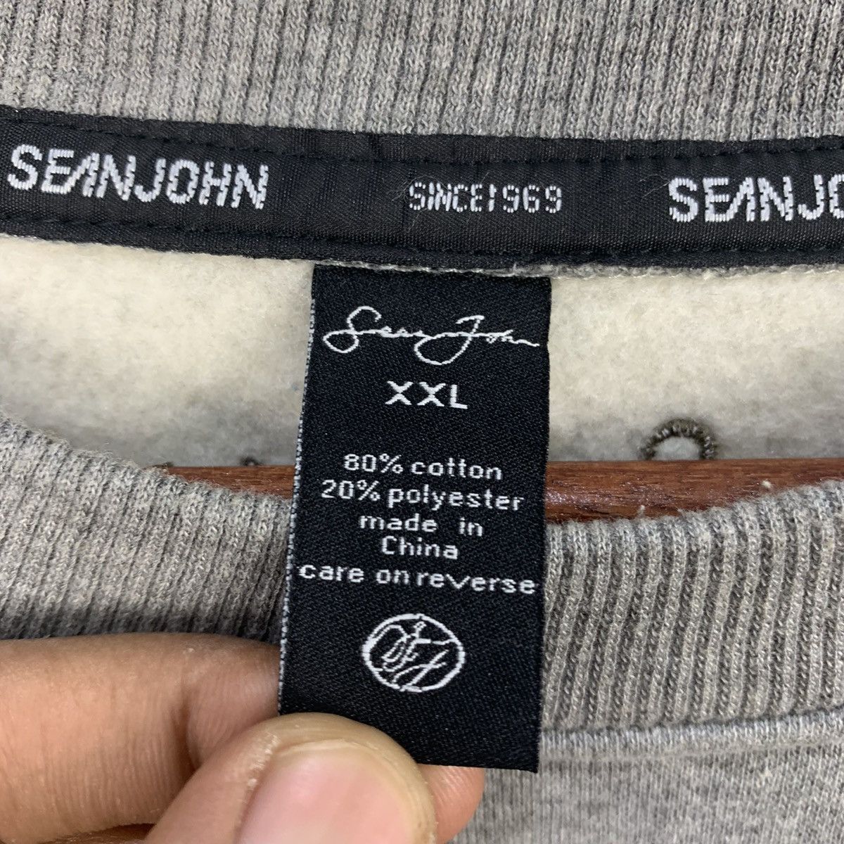 Sean John SEAN JOHN Vtg 90s Embroidered Handcraft Spellout Sweatshirt Size US XXL / EU 58 / 5 - 21 Thumbnail
