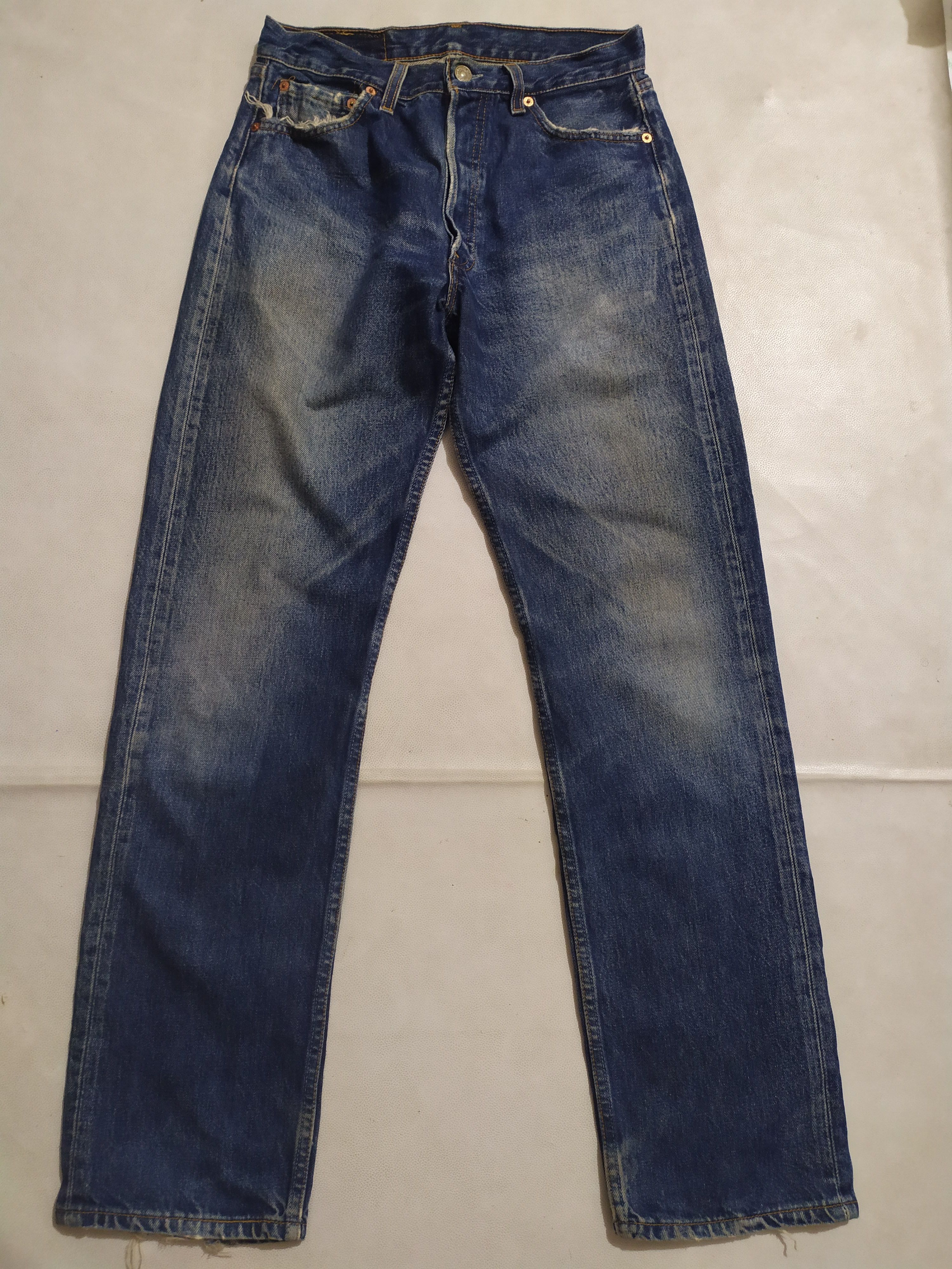 Levi's Vintage Clothing Vintage Levis 501 Classic Straight Cut Denim Jeans Pants Size US 30 / EU 46 - 9 Thumbnail