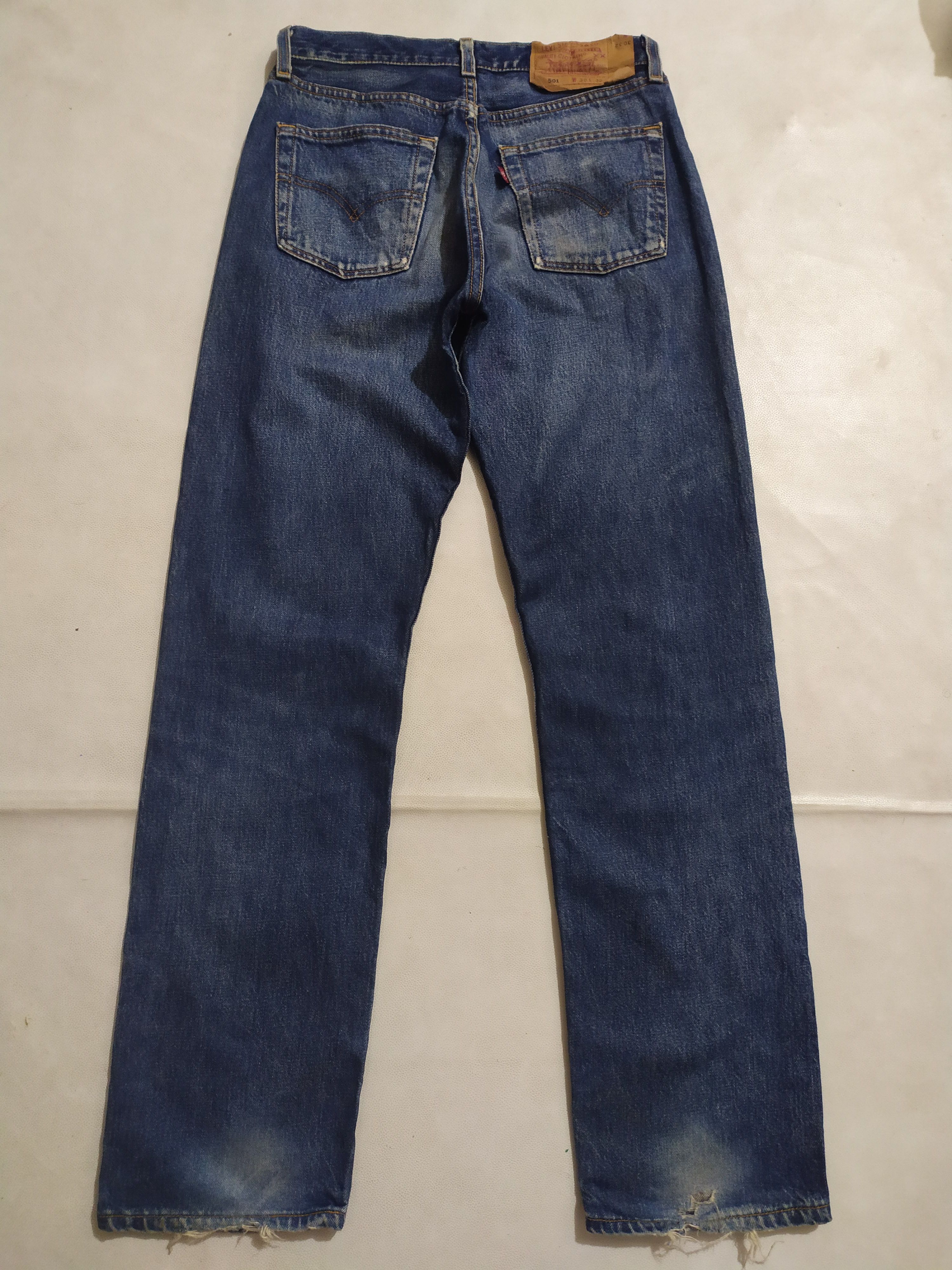 Levi's Vintage Clothing Vintage Levis 501 Classic Straight Cut Denim Jeans Pants Size US 30 / EU 46 - 4 Thumbnail
