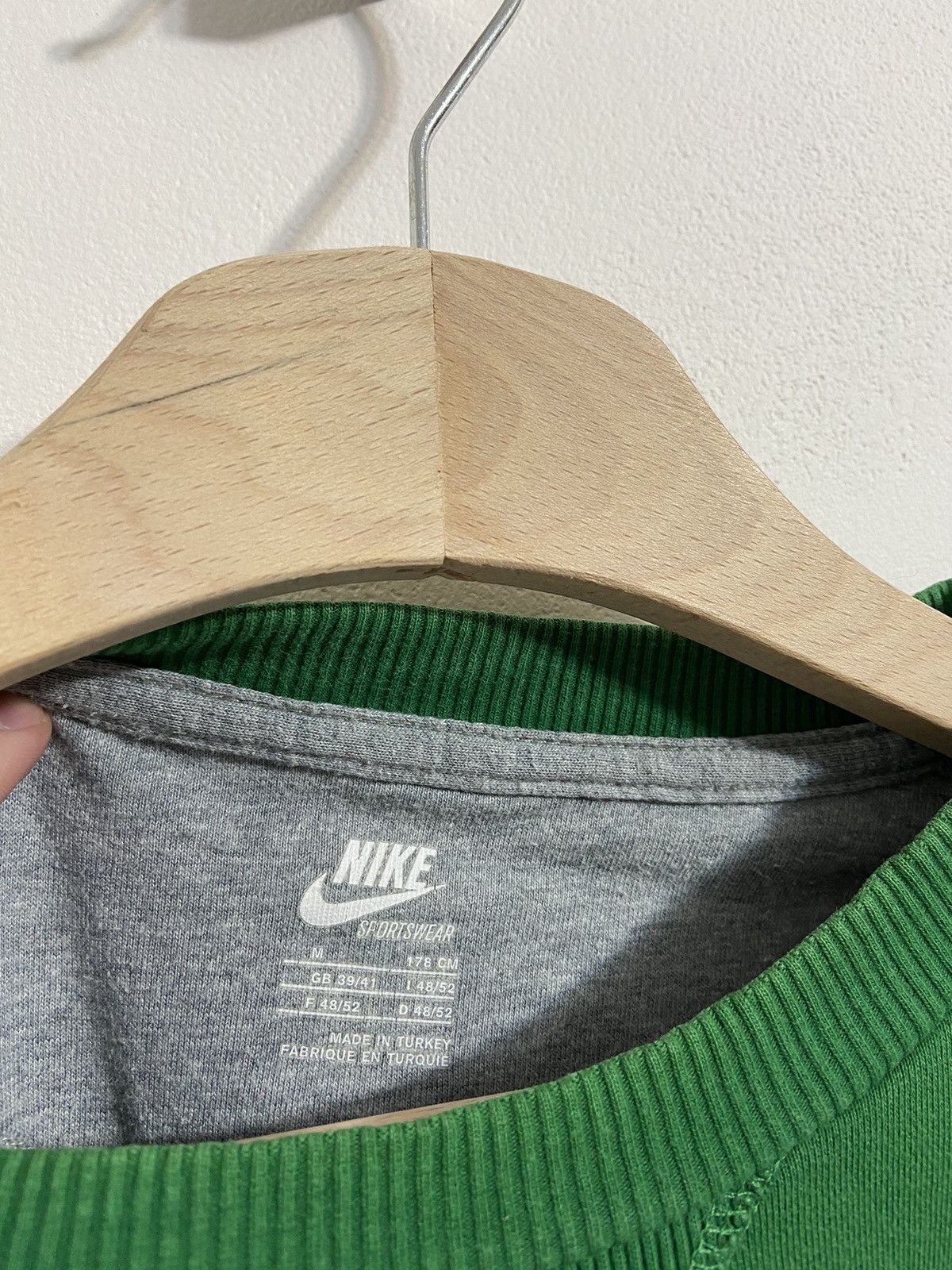 Vintage Nike Vintage sweatshirt Logo swoosh Size US M / EU 48-50 / 2 - 7 Thumbnail