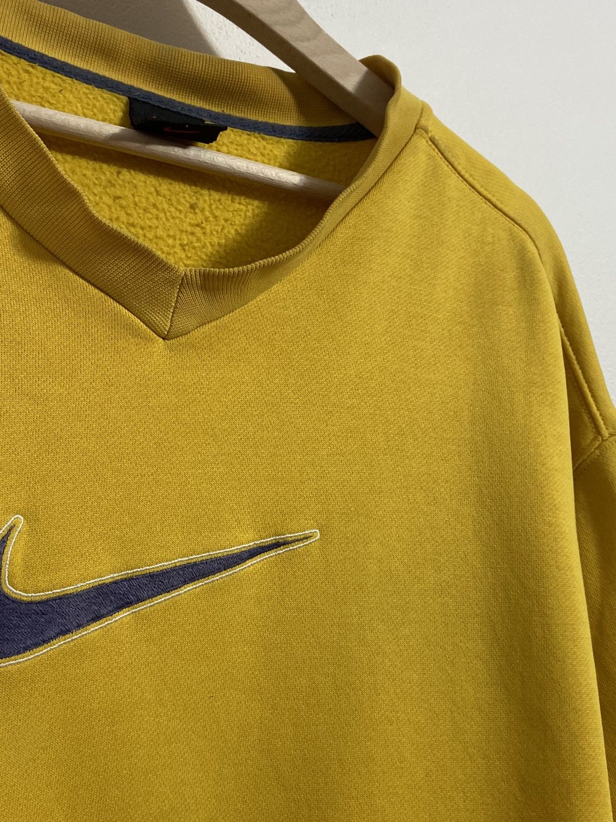 Vintage Nike vintage the sweatshirt is saturated yellow Size US M / EU 48-50 / 2 - 4 Thumbnail