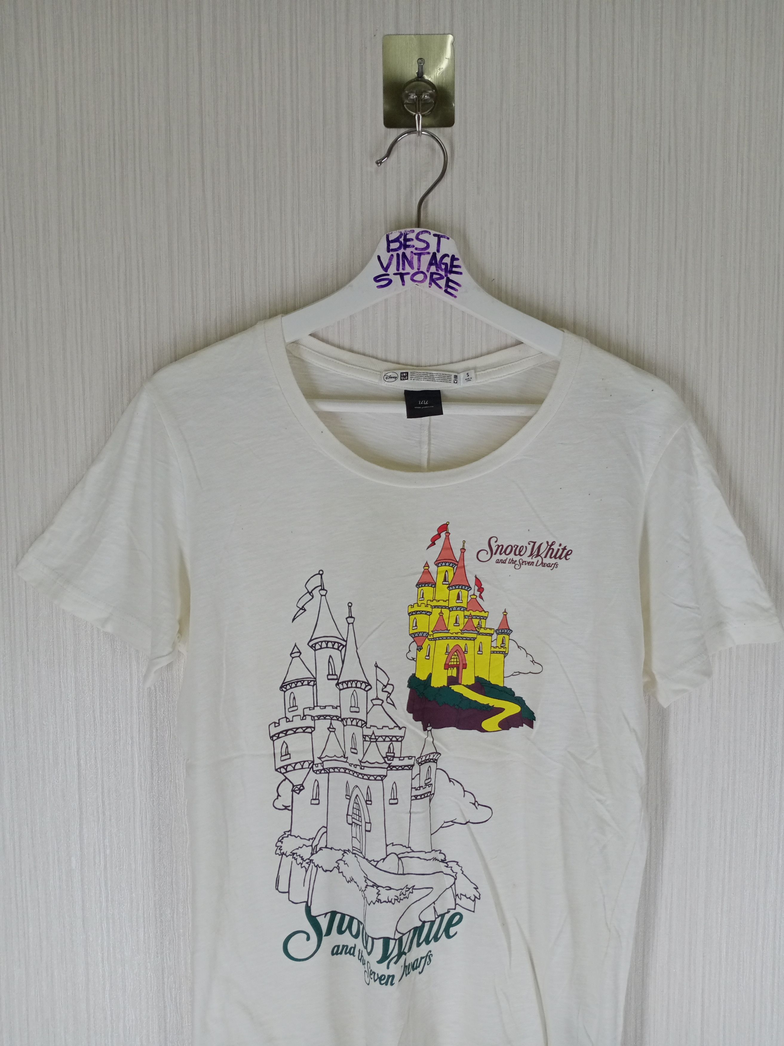 Undercover × Uniqlo Undercover Uniqlo Snow White Tshirt Size US S / EU 44-46 / 1 - 2 Thumbnail