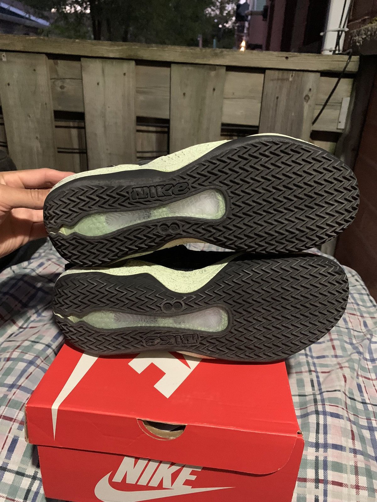 Nike Cosmic Unity Green Glow Size US 9 / EU 42 - 5 Thumbnail