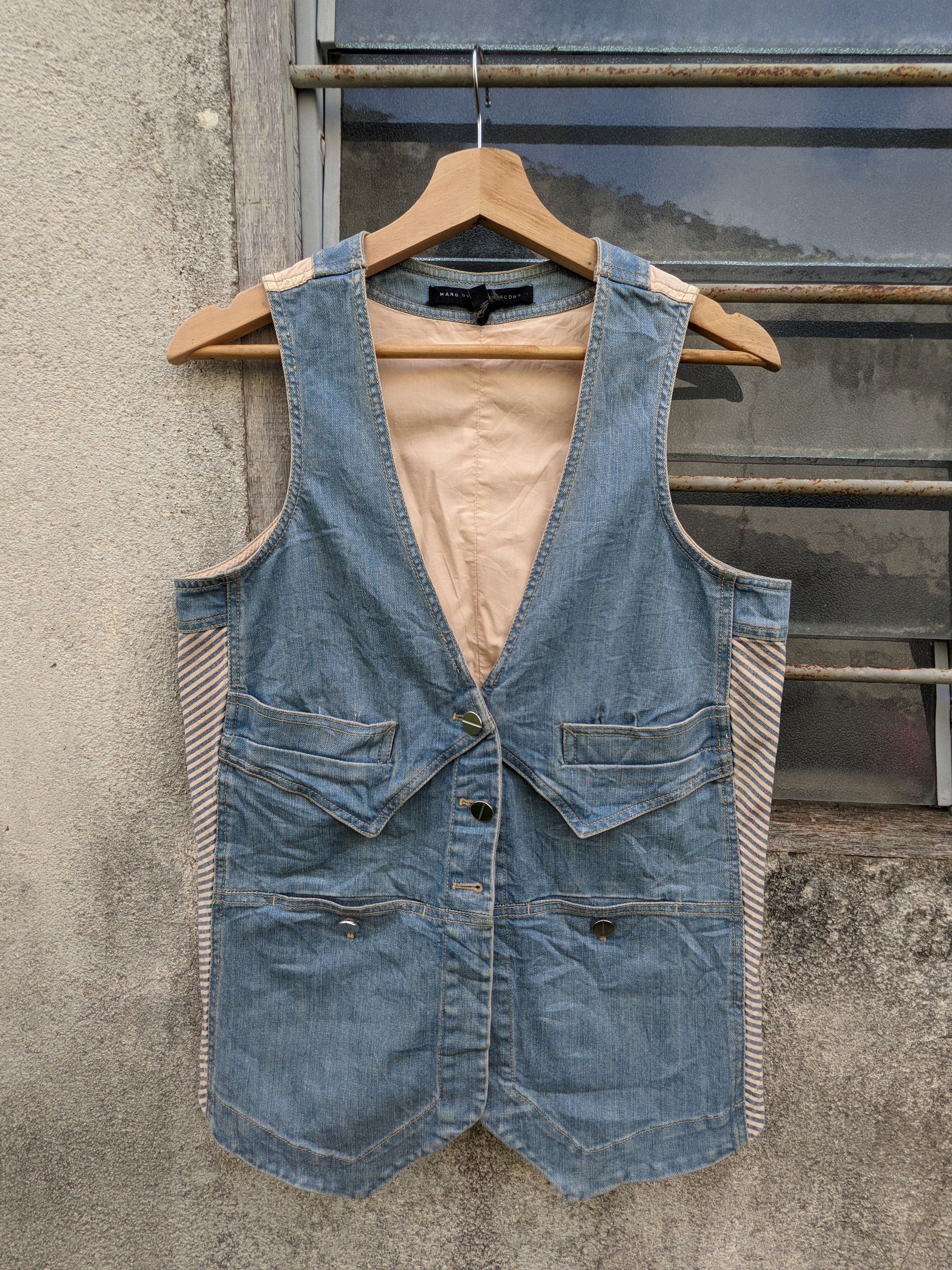 Marc Jacobs ⚡️Steals⚡️Marc Jacobs Denim Vest Buckle Back Size US XS / EU 42 / 0 - 5 Thumbnail