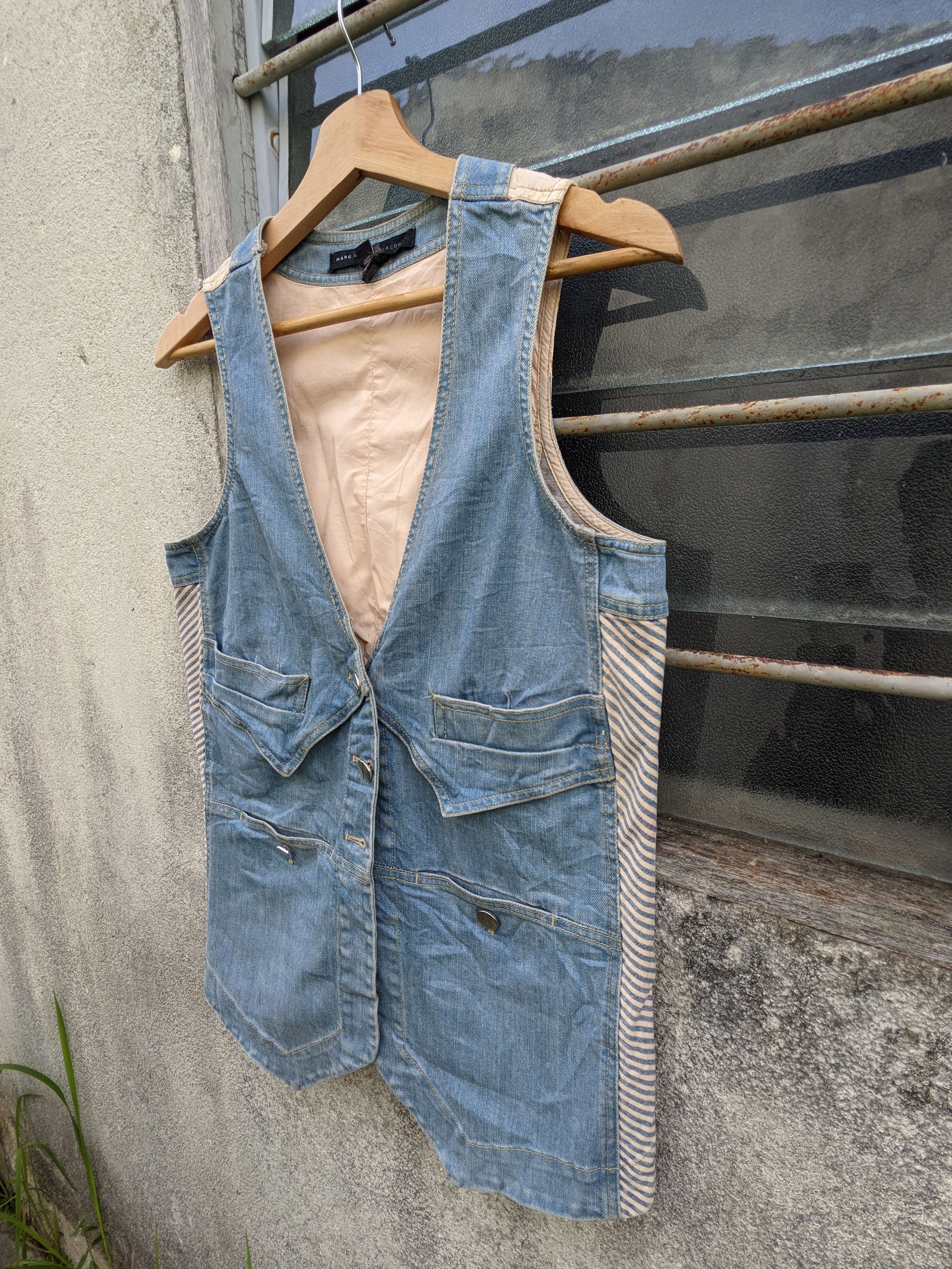 Marc Jacobs ⚡️Steals⚡️Marc Jacobs Denim Vest Buckle Back Size US XS / EU 42 / 0 - 4 Thumbnail