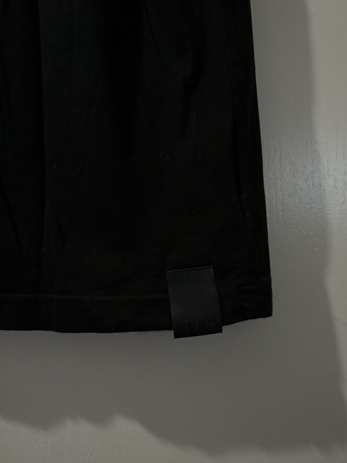 Guerilla Group × Guerrilla Group Guerrilla Group Black T-shirt 20S-ES-GT03 Size US S / EU 44-46 / 1 - 6 Thumbnail