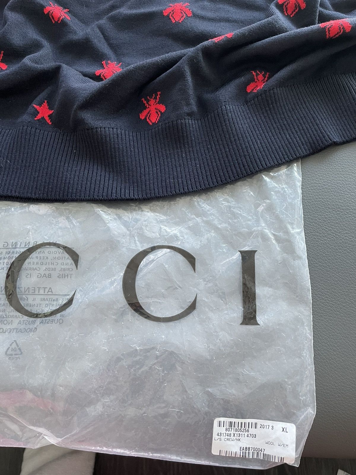 Gucci Rare Limited Iconic Super Runway Bee 🐝 Fine Wool Sweater Size US L / EU 52-54 / 3 - 20 Thumbnail
