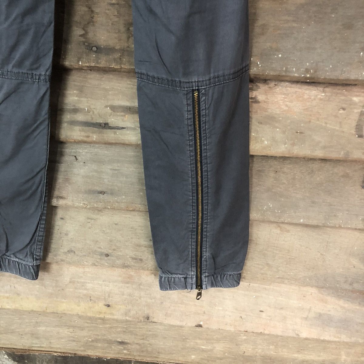H&M DLL H&M Grey Cargo faded utility Multipocket Pants #1575 Size US 28 / EU 44 - 13 Thumbnail
