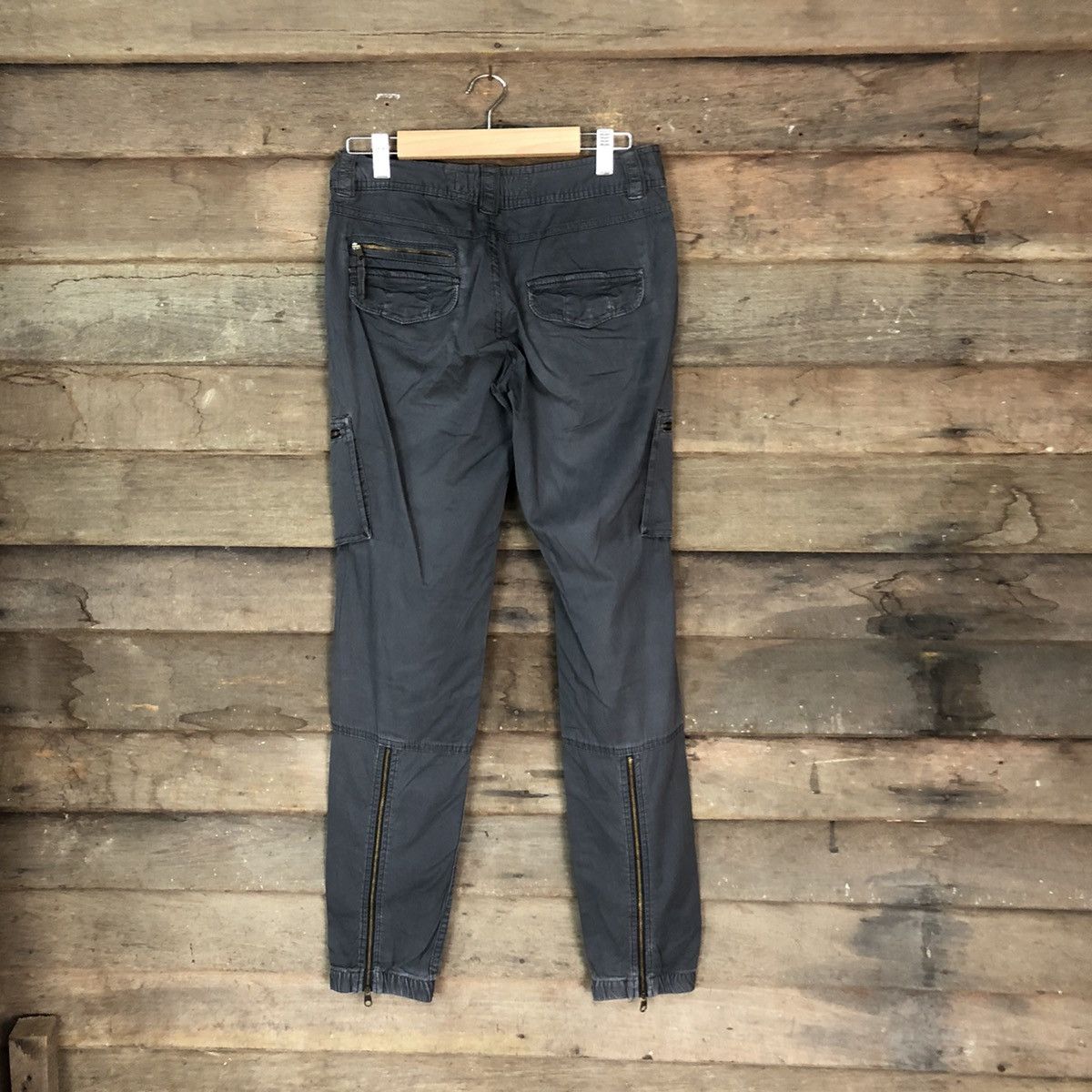 H&M DLL H&M Grey Cargo faded utility Multipocket Pants #1575 Size US 28 / EU 44 - 9 Thumbnail