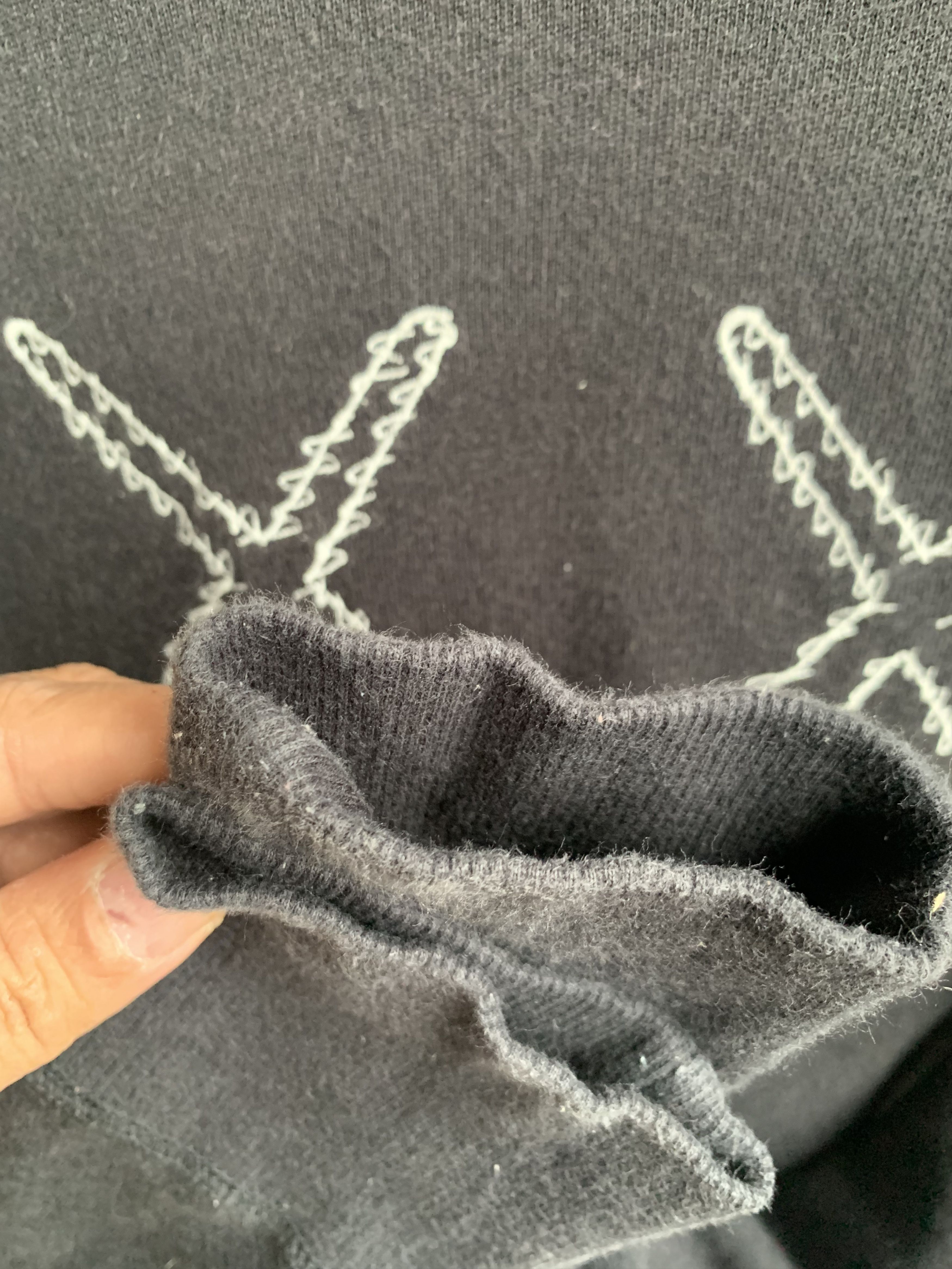 Kaws × Uniqlo Kaws collab Uniqlo Sweatshirt Size US M / EU 48-50 / 2 - 5 Thumbnail