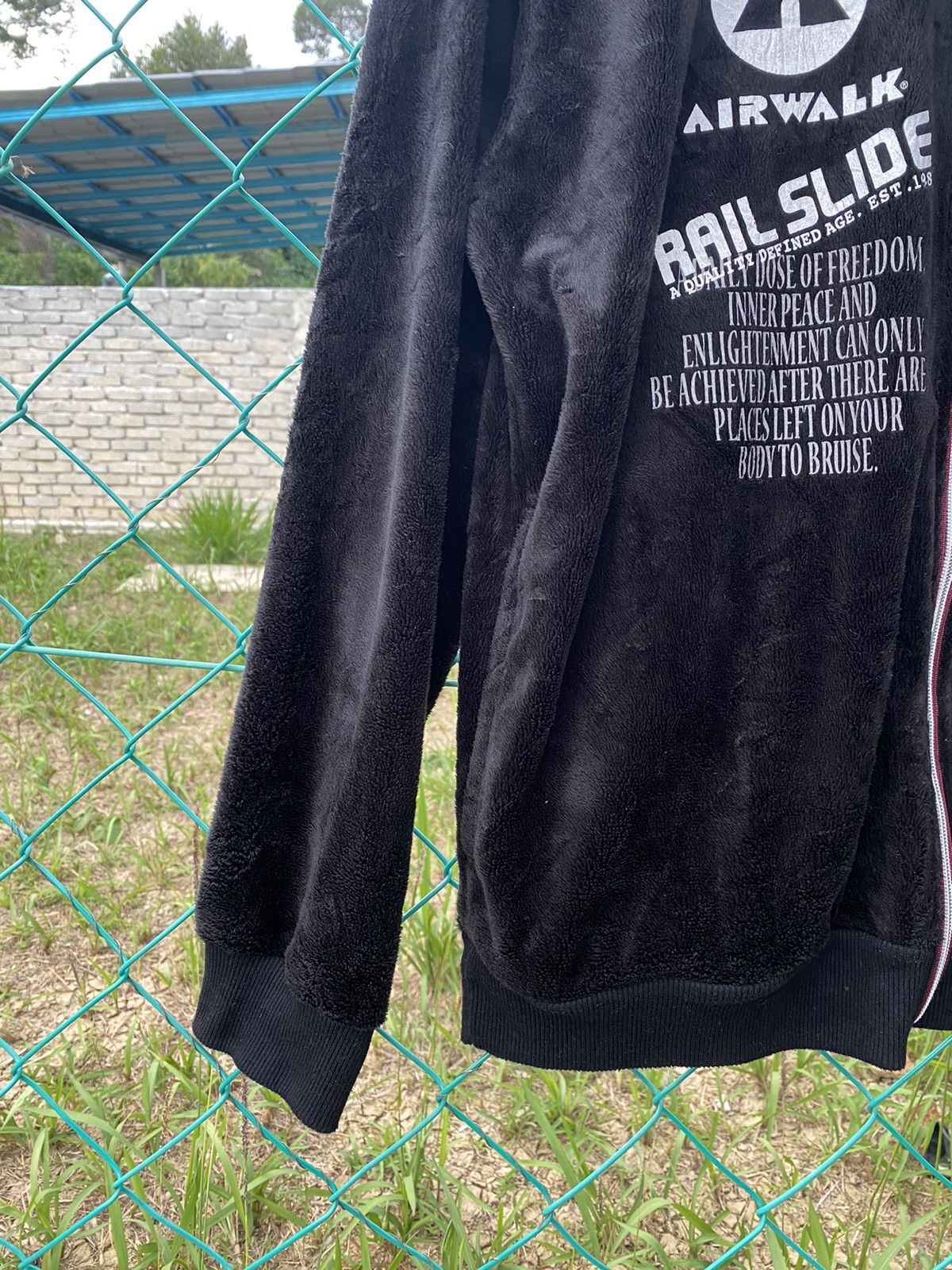 Airwalk Airwalk poem spellout hoodies Size US XL / EU 56 / 4 - 5 Thumbnail