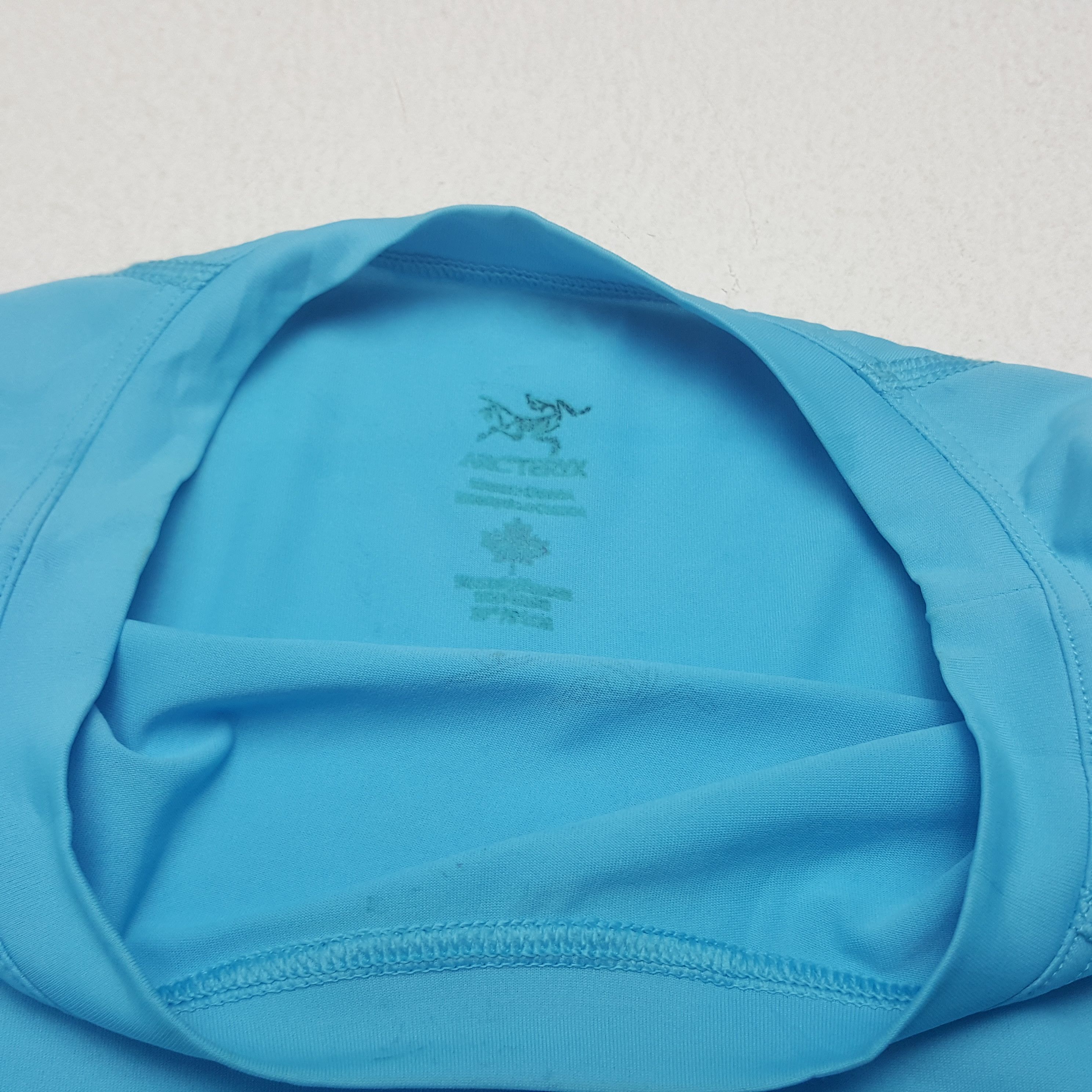Arc'teryx × Vintage Vintage Arc'Teryx Tshirt Size S / US 4 / IT 40 - 4 Thumbnail