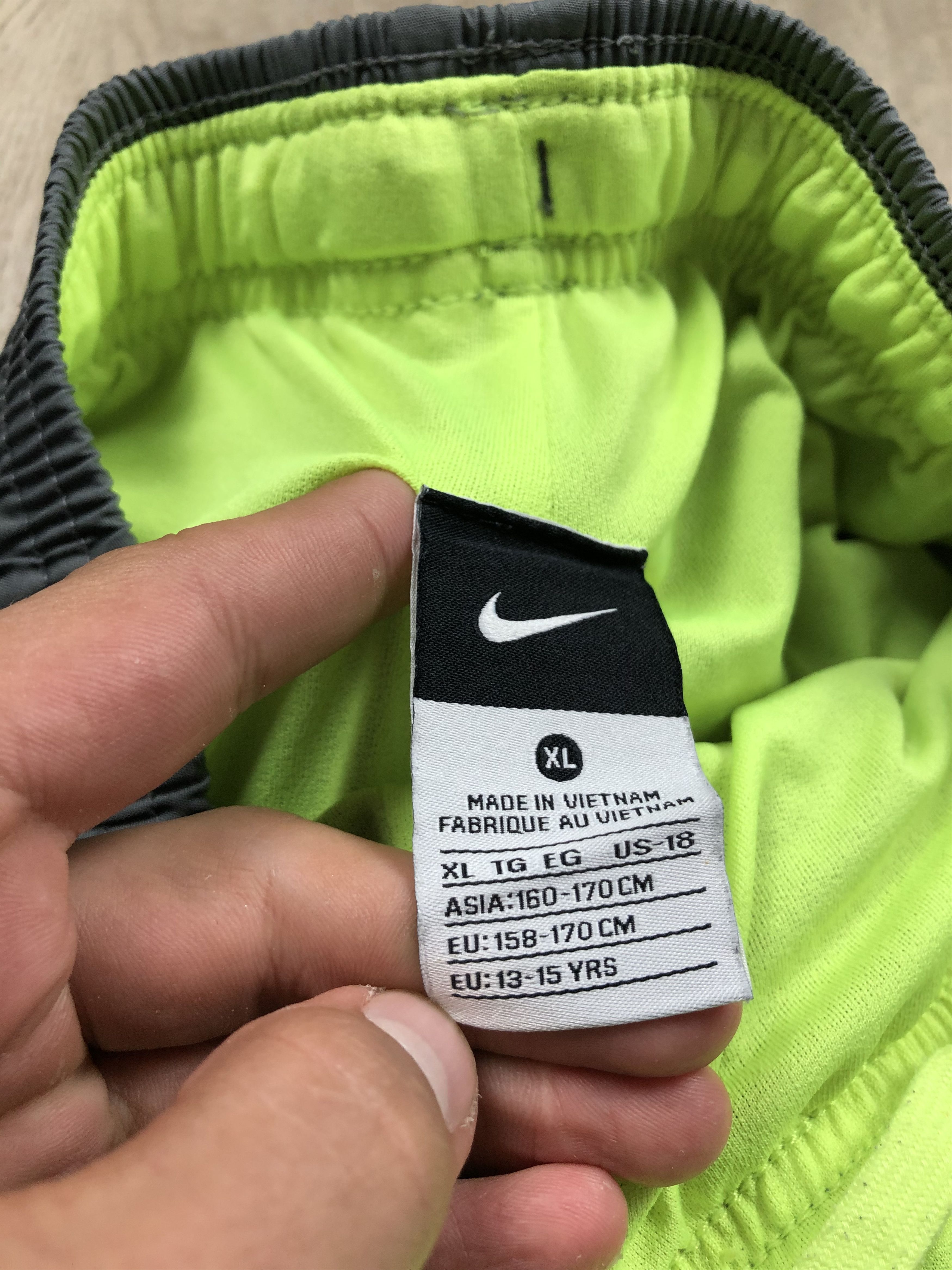 Nike × Vintage Nike Vintage Mens Nylon Pants Drill style Size US 30 / EU 46 - 7 Thumbnail