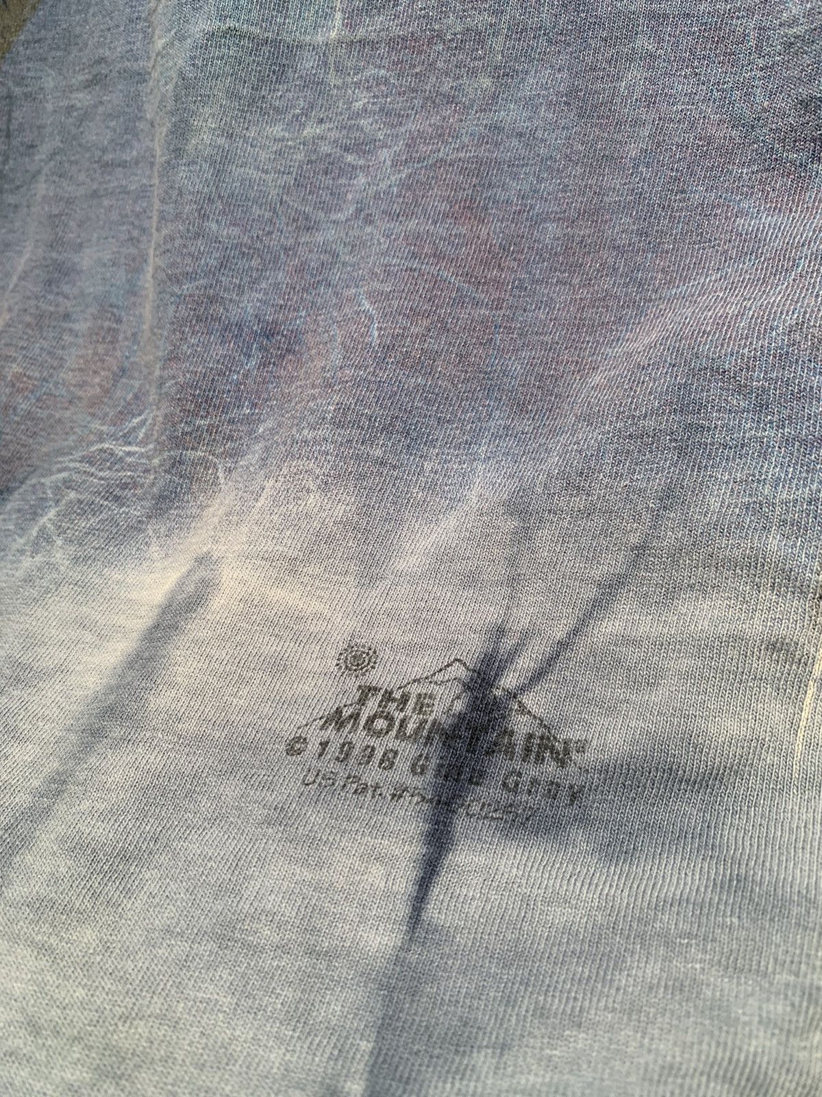 The Mountain *RARE* Vintage 1998 The Mountain Native Tribal Art T-Shirt L Size US L / EU 52-54 / 3 - 8 Thumbnail
