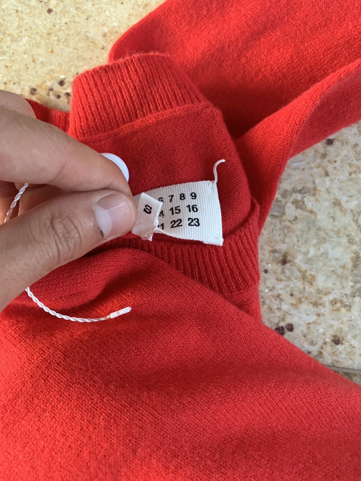 Maison Margiela S50HA0823 Distressed Knitwear in Red Size US S / EU 44-46 / 1 - 12 Thumbnail