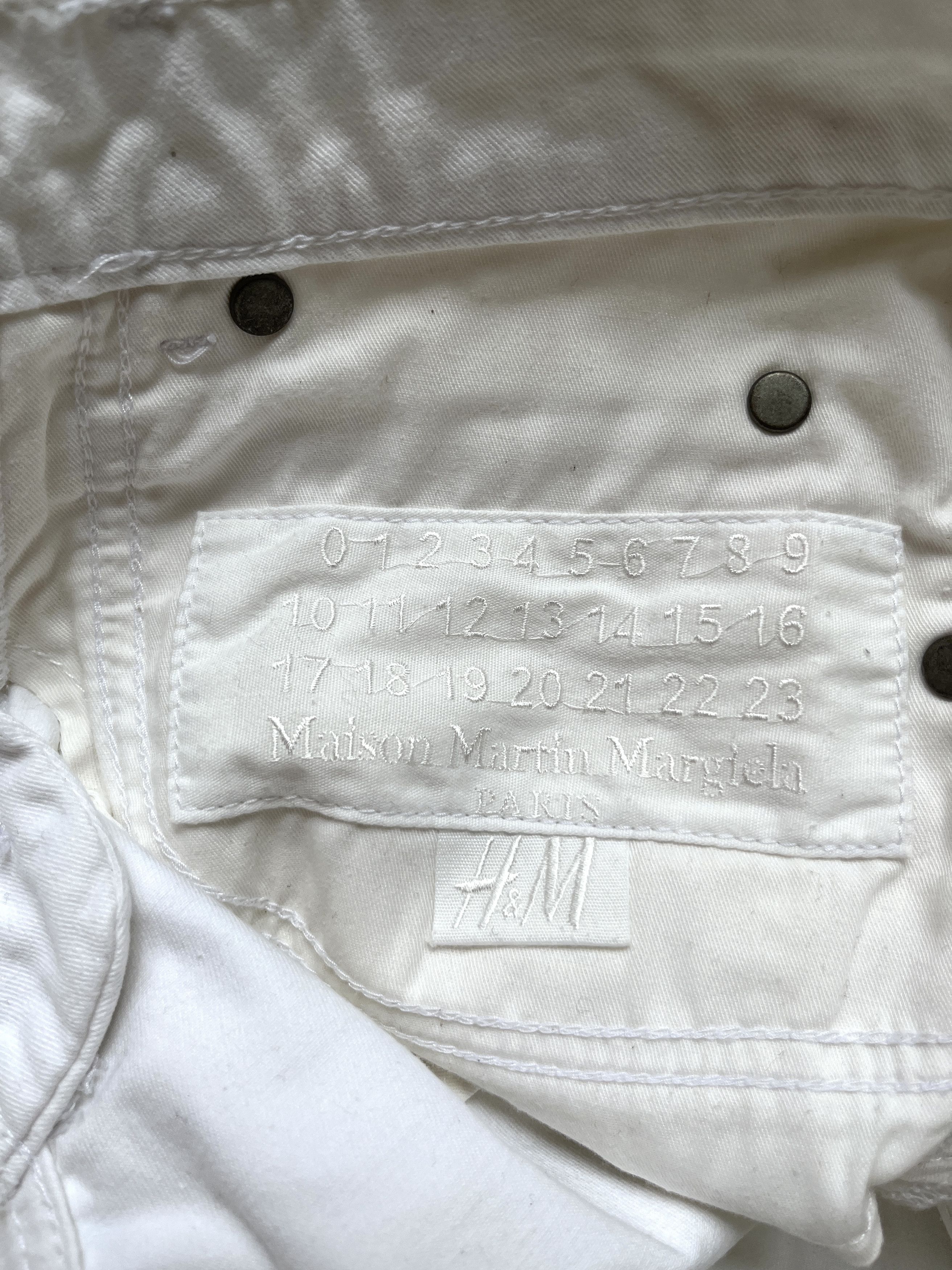 H&M × Maison Margiela ⚡️QUICK SALE⚡️Maison Margiela x H&M White Painted Jeans Size 28" / US 6 / IT 42 - 3 Thumbnail
