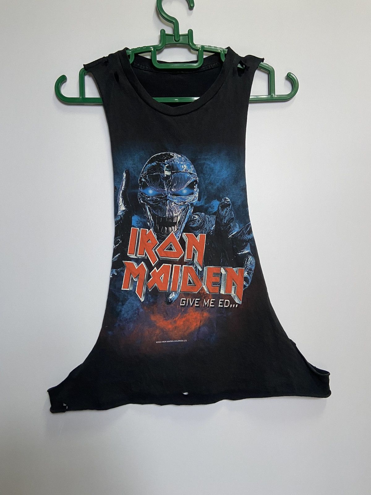 Iron Maiden IRON MAIDEN GIVE ME ED ROCK SHIRT VINTAGE 2003 (DISTRESSED) Size US M / EU 48-50 / 2 - 1 Thumbnail