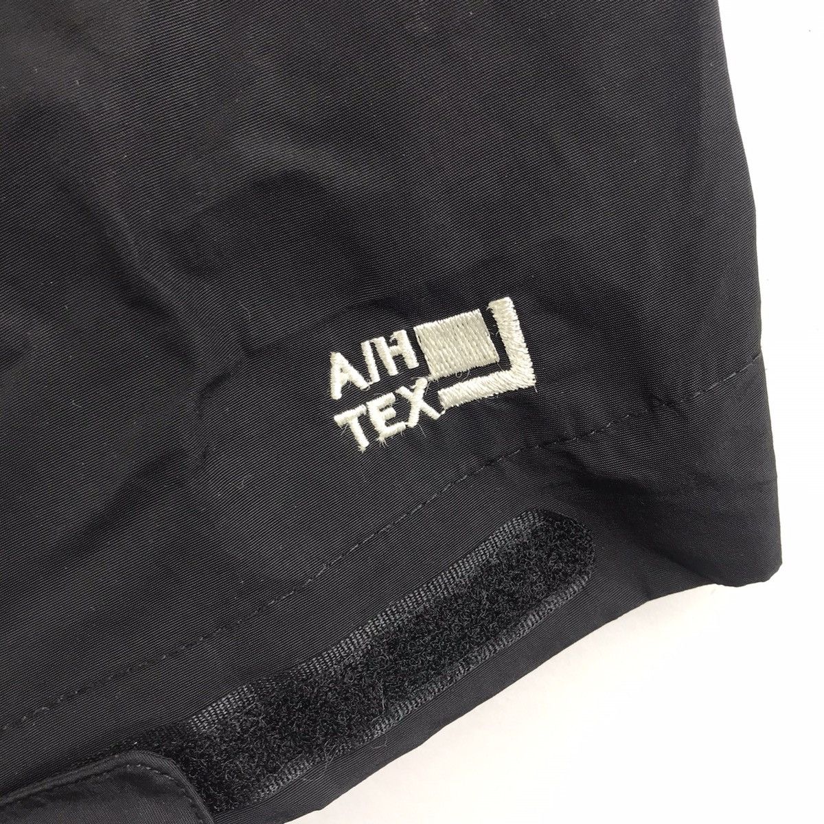 Vintage AMERICAN HOLIC A/H Tec Active Wear Black Hooded Light Jacket Size US L / EU 52-54 / 3 - 3 Thumbnail