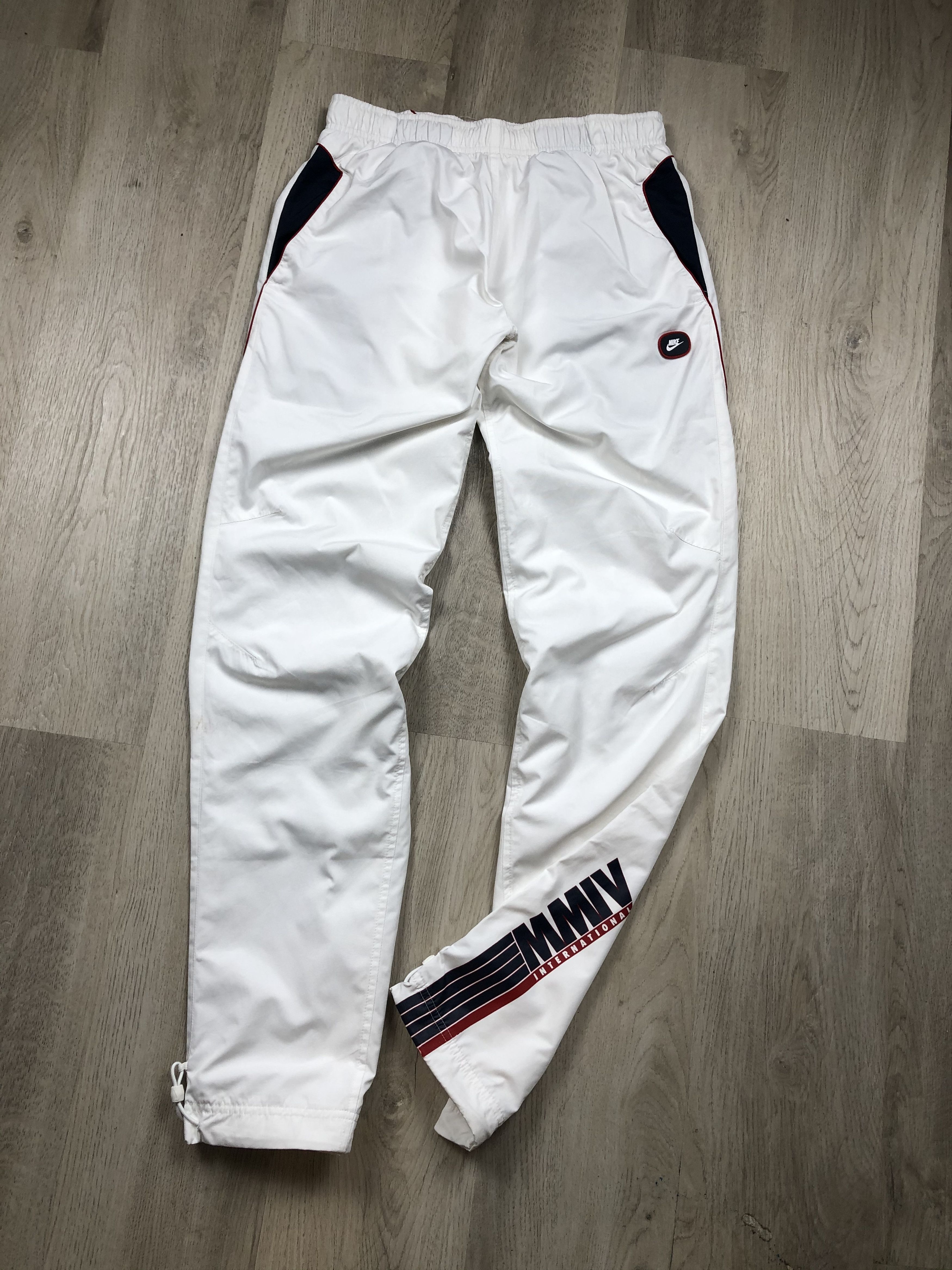 Nike × Vintage Nike International Vintage Mens Nylon Pants Drill style Size US 30 / EU 46 - 1 Thumbnail
