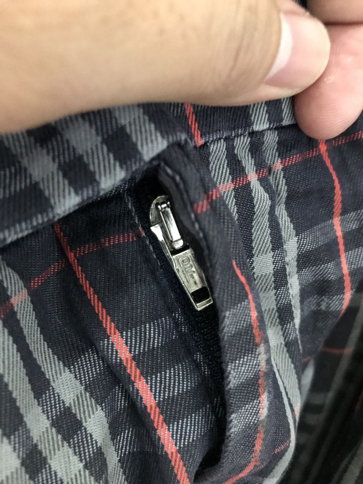 Burberry Vintage 90s Burberry Made in Portugal Nova Check Pants Size US 32 / EU 48 - 11 Thumbnail