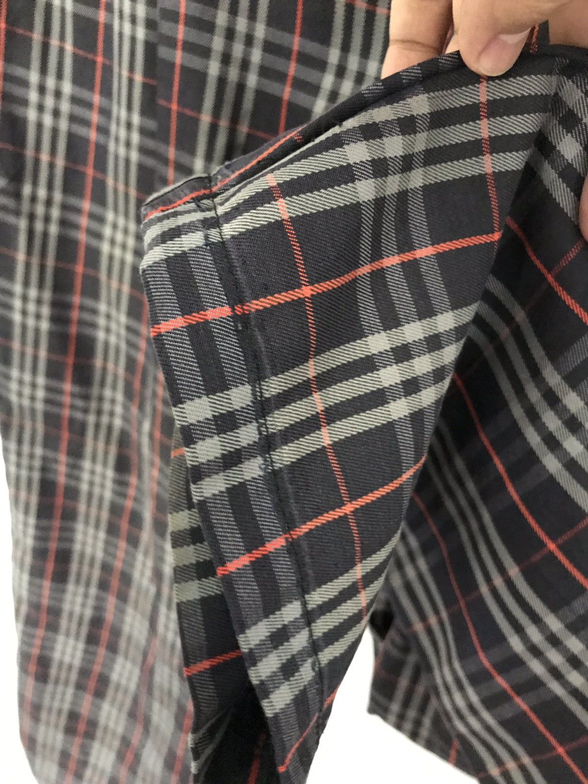 Burberry Vintage 90s Burberry Made in Portugal Nova Check Pants Size US 32 / EU 48 - 16 Thumbnail