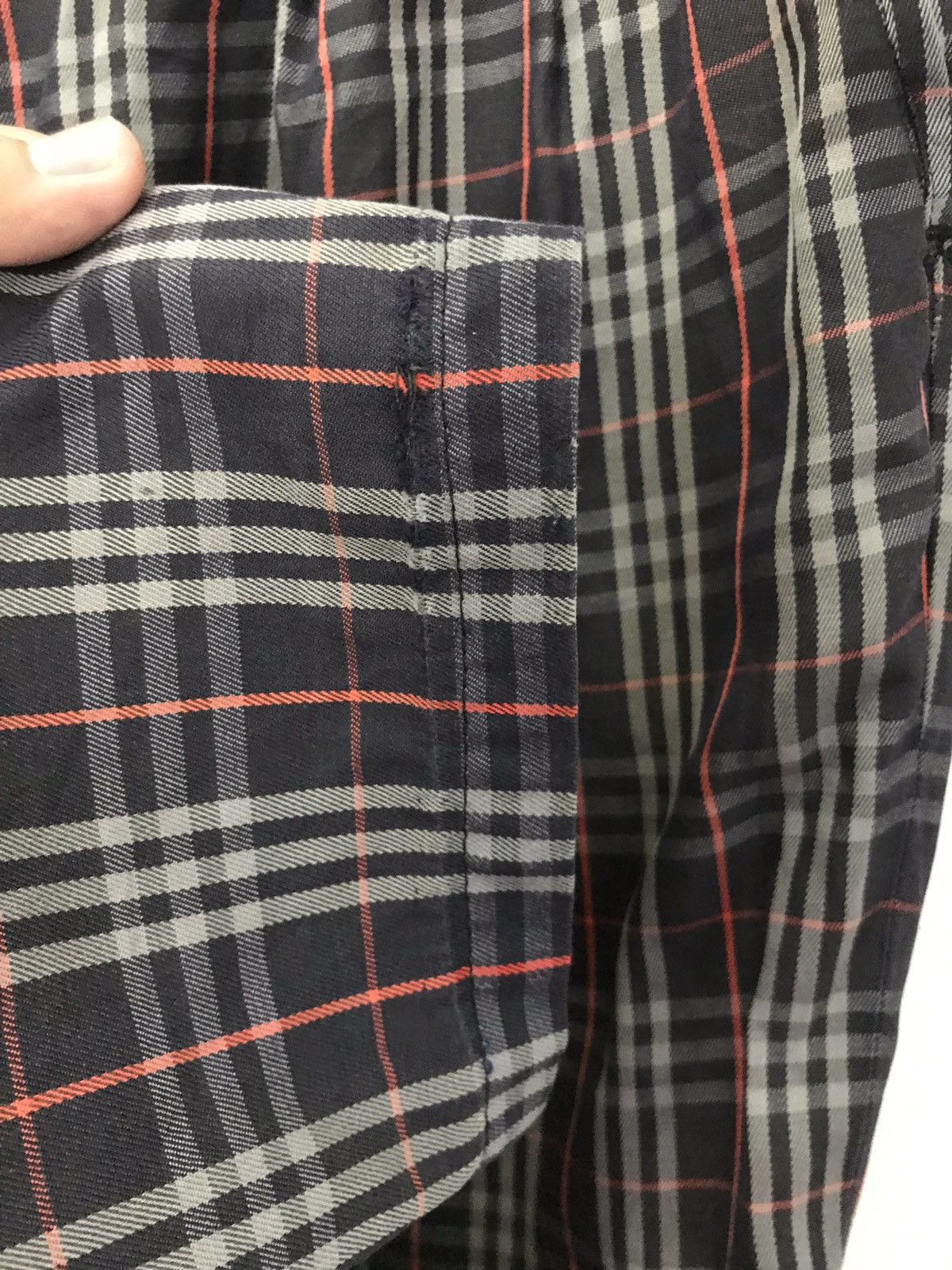 Burberry Vintage 90s Burberry Made in Portugal Nova Check Pants Size US 32 / EU 48 - 15 Thumbnail