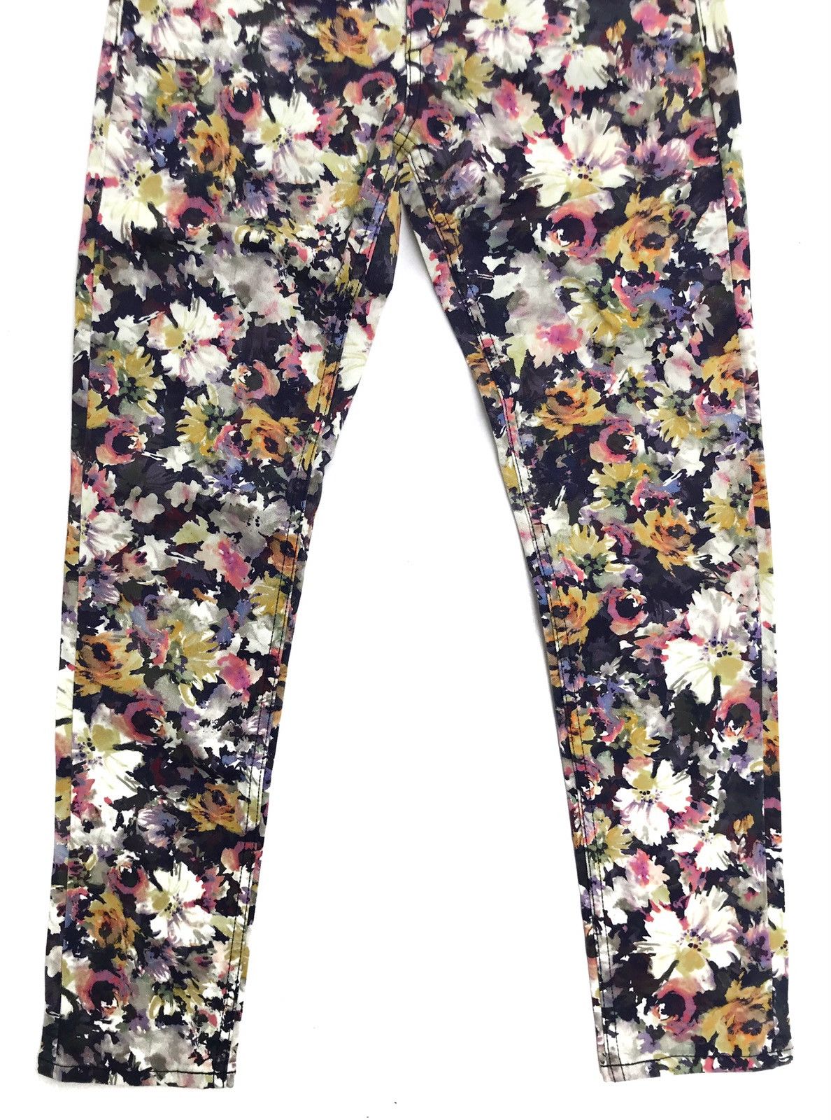 BEAUTY&YOUTH × United Arrows United Arrows X Beauty & Youth Floral Tapestry Pants Size US 26 / EU 42 - 5 Thumbnail