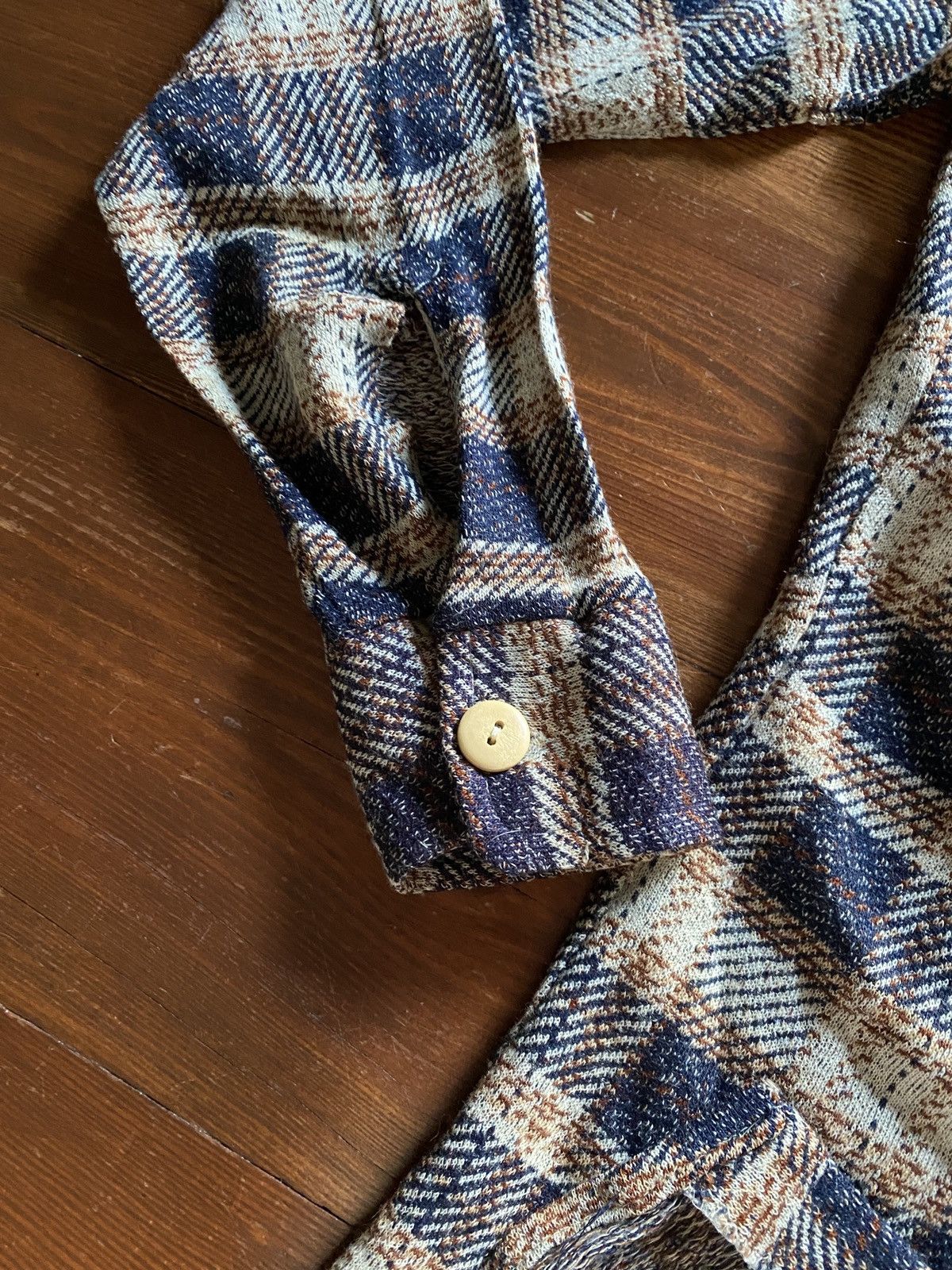 Vintage Vintage 60’s Plaid Distressed Long Sleeve Button Up Size US L / EU 52-54 / 3 - 4 Thumbnail