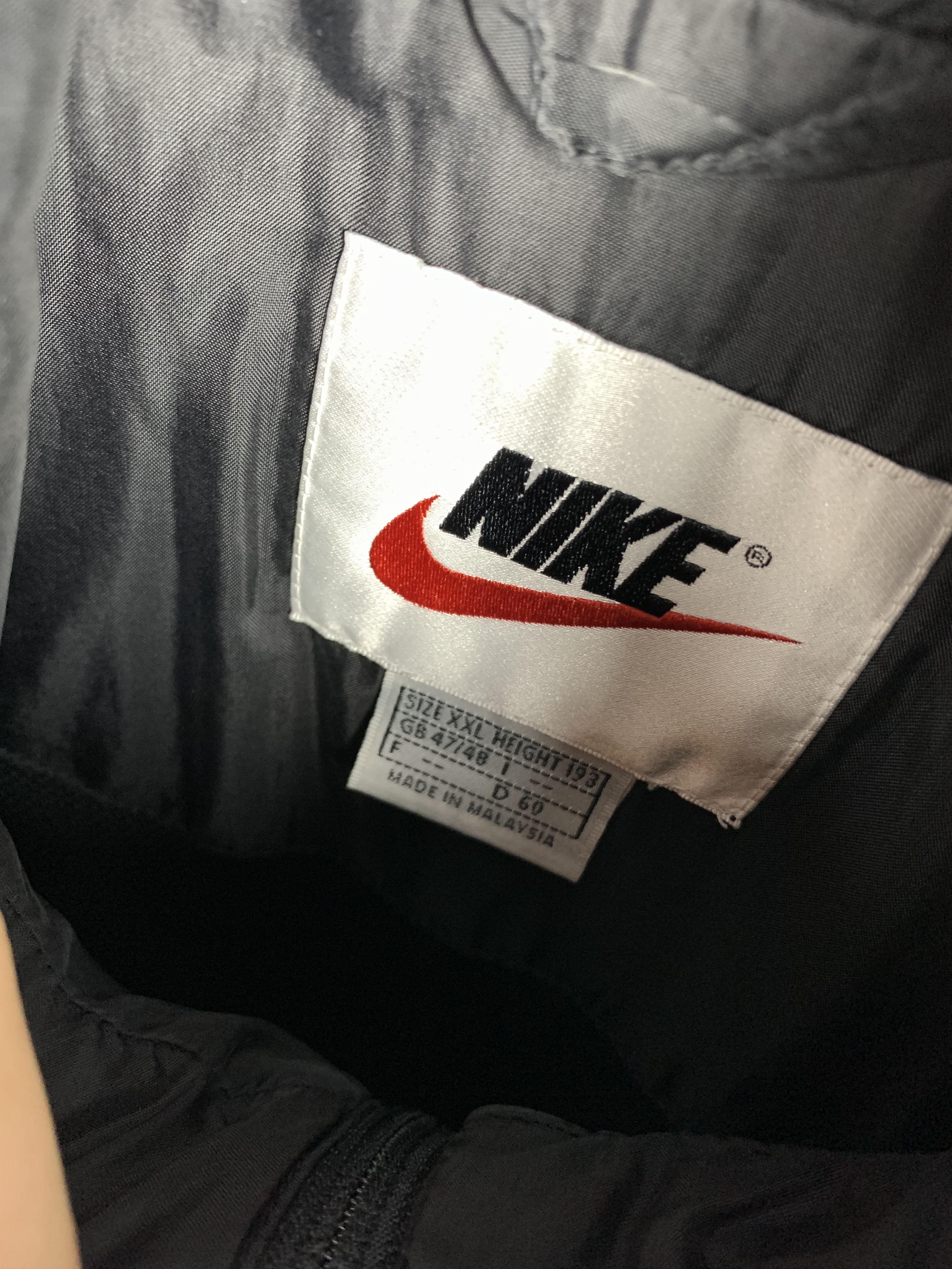 Nike Nike Vintage Mens Big Swoosh Jacket Windbreaker Size US XXL / EU 58 / 5 - 3 Thumbnail