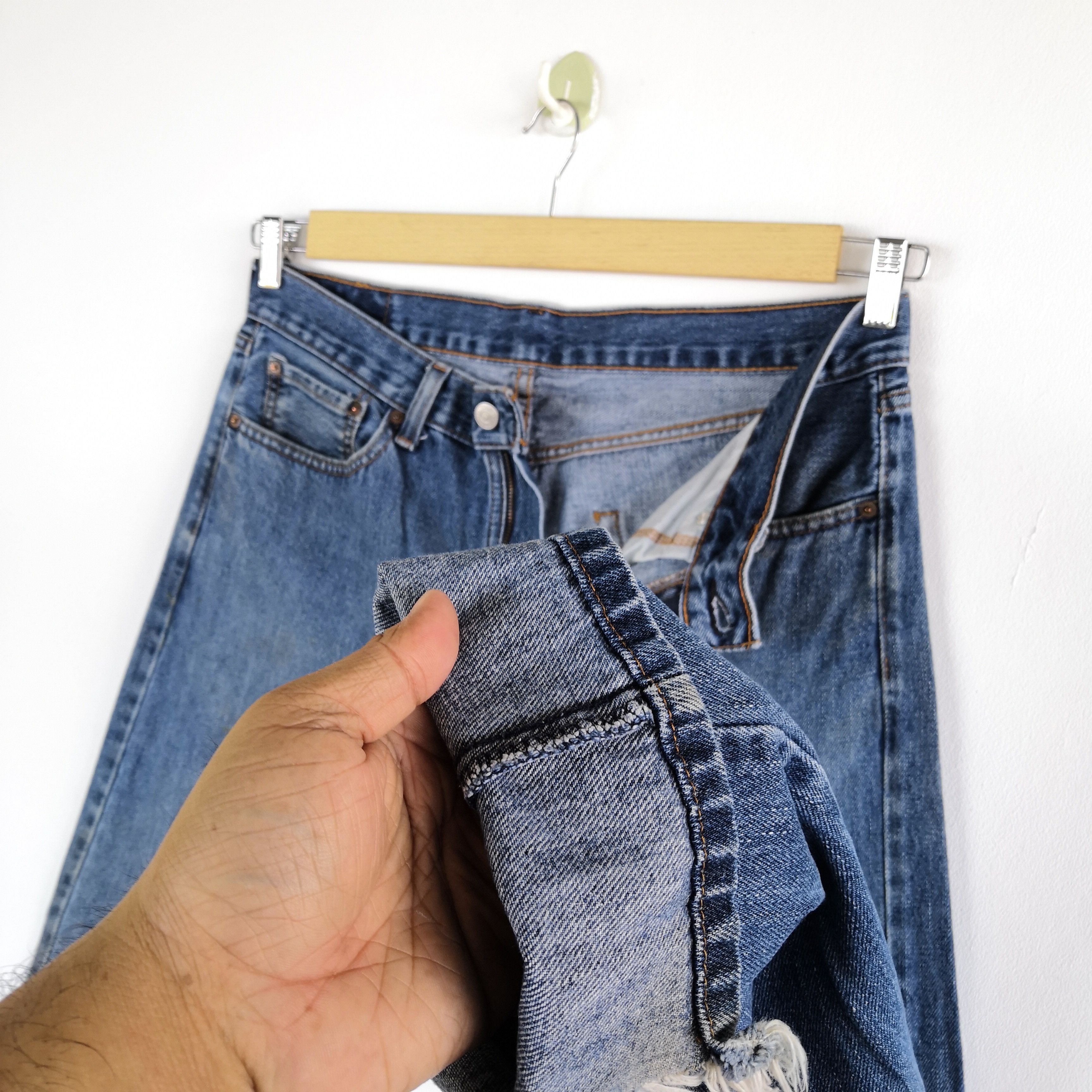 Levi's Vintage LVC Y2K Levis Jeans Blue Levi's 505 Faded Denim Size US 34 / EU 50 - 7 Thumbnail