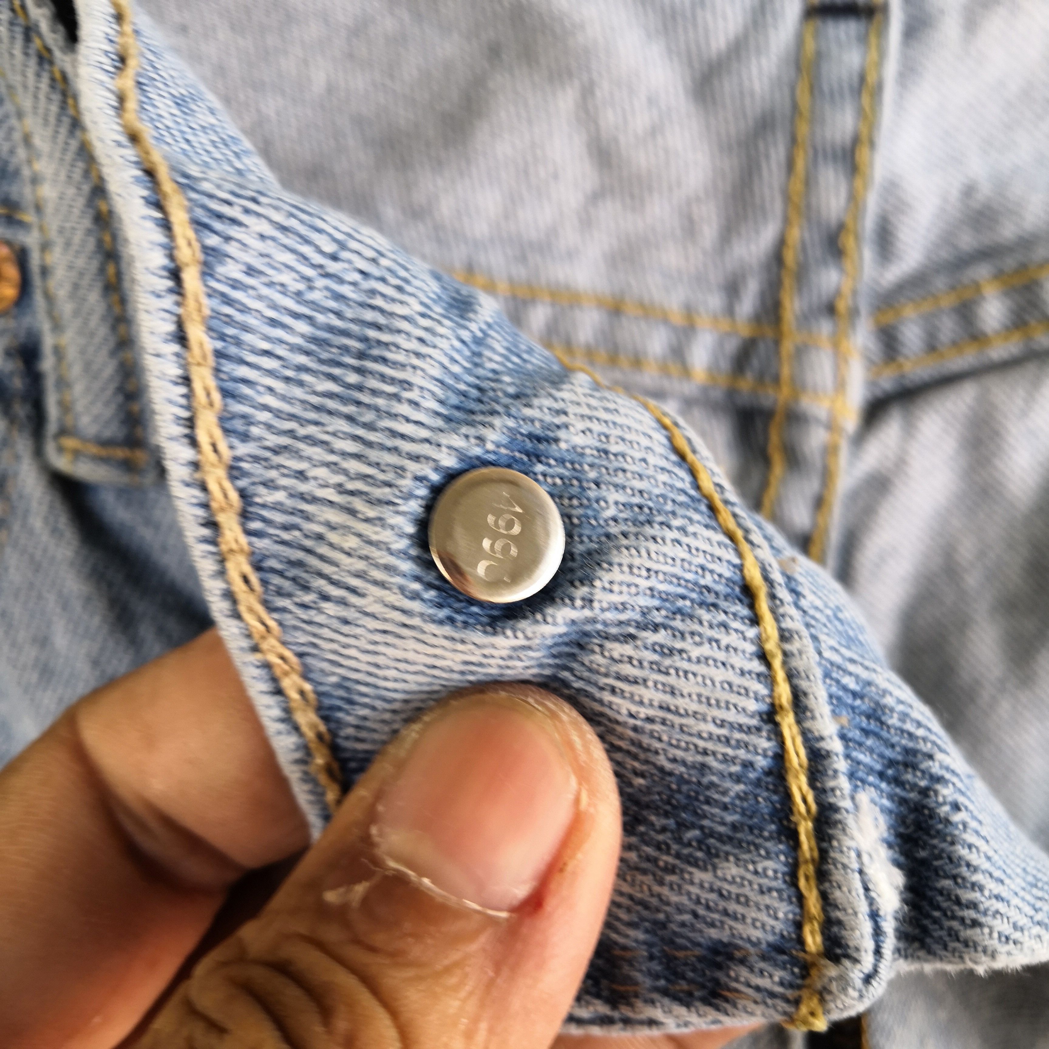 Levi's Vintage Levis Sun Faded Jeans Levi's Light Wash Denim Size US 34 / EU 50 - 9 Thumbnail
