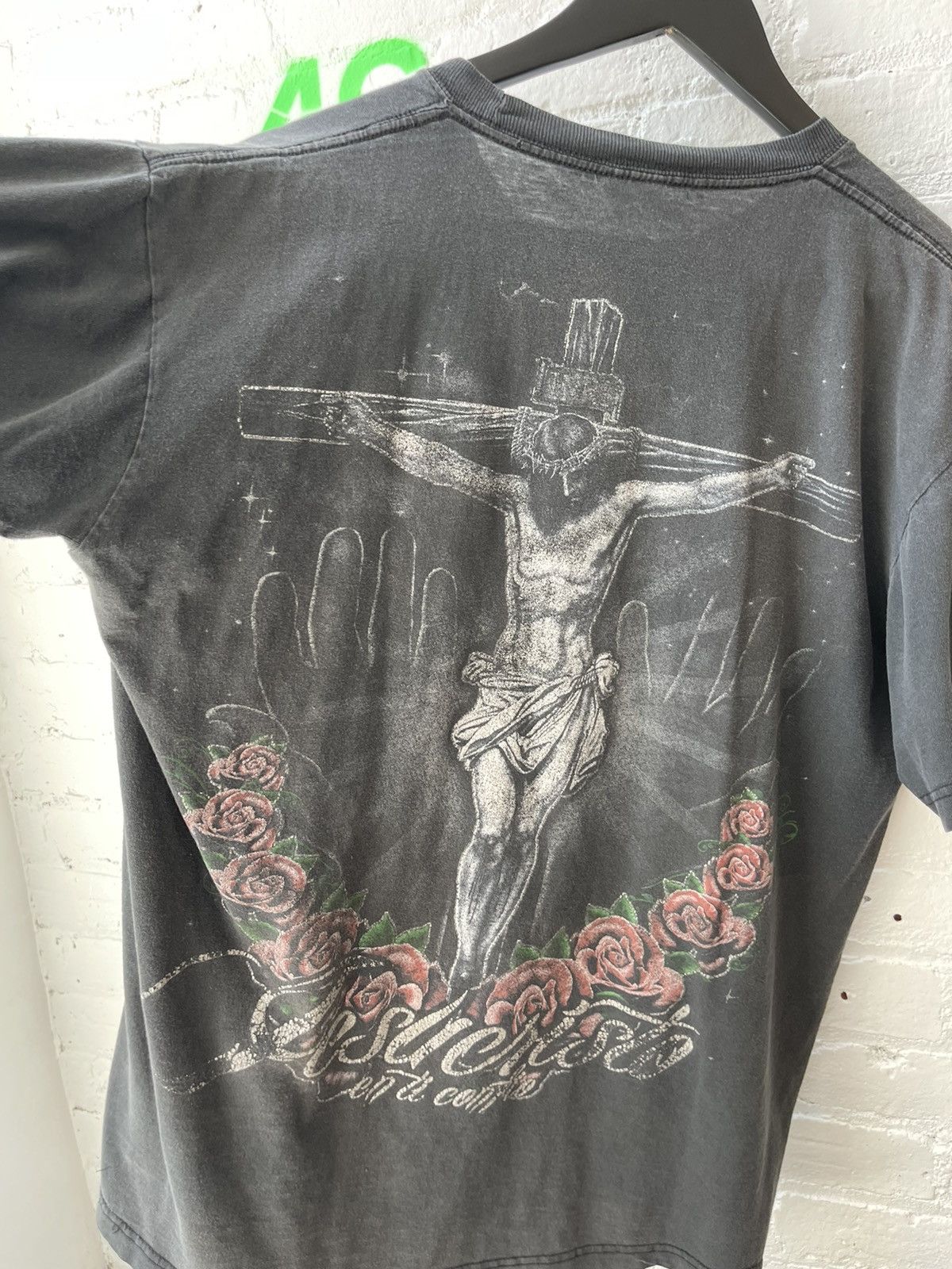 Vintage Vintage THRASHED Faded Rose Religion God Cross Jesus Shirt Size US XL / EU 56 / 4 - 2 Thumbnail