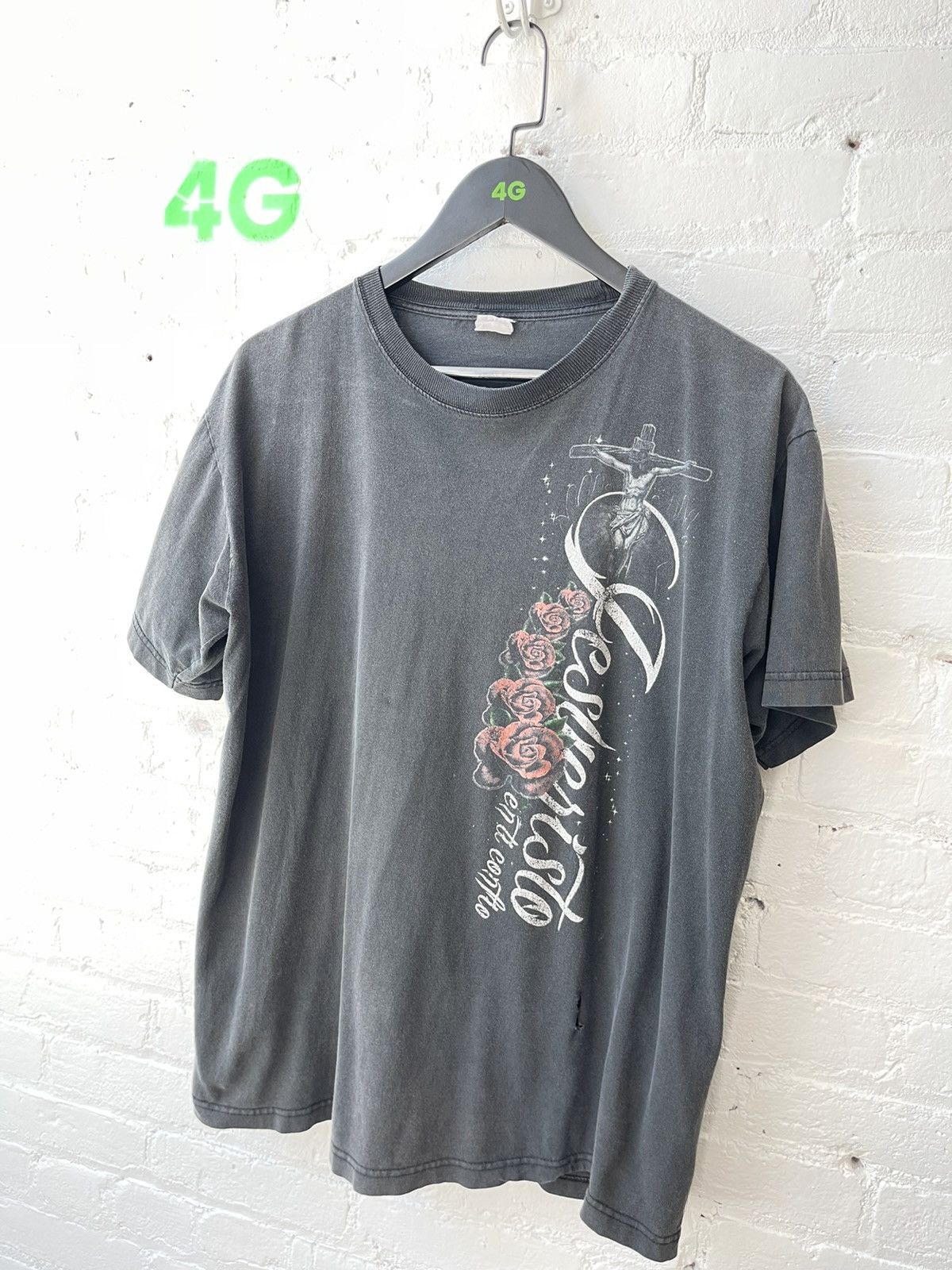 Vintage Vintage THRASHED Faded Rose Religion God Cross Jesus Shirt Size US XL / EU 56 / 4 - 5 Thumbnail