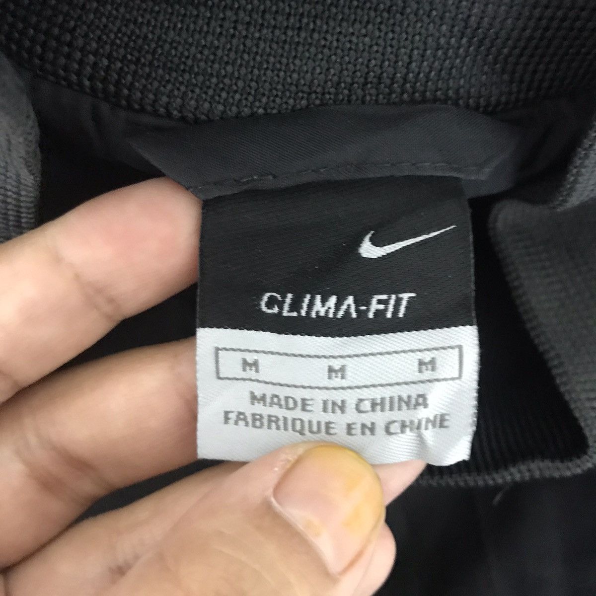 Nike NIKE CLIMA FIT Swoosh Sport Black Zipper Bomber Jacket Size US M / EU 48-50 / 2 - 5 Thumbnail