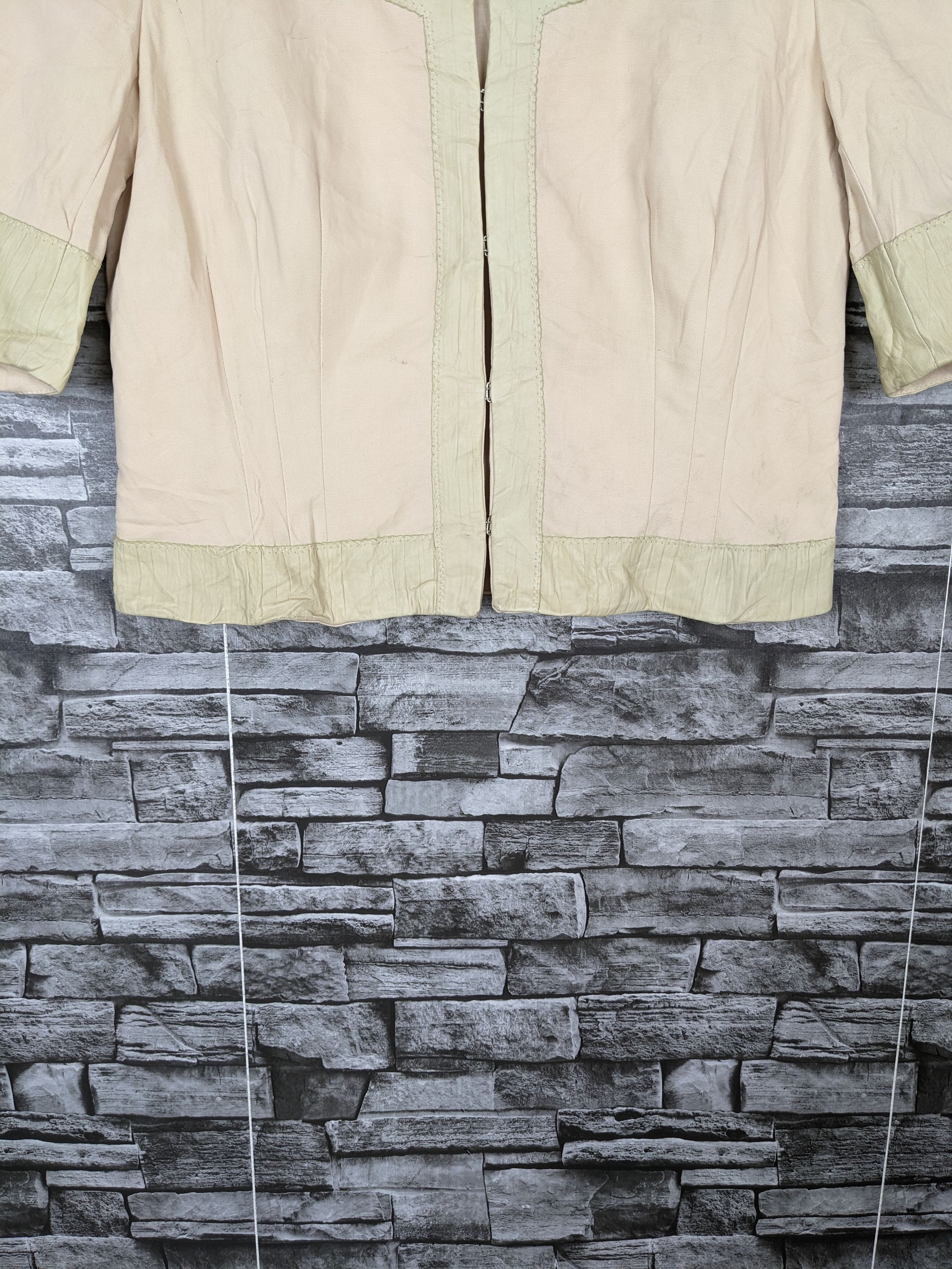 Salvatore Ferragamo Vintage Salvatore Ferragamo Semi Leather Lining Jacket Size M / US 6-8 / IT 42-44 - 4 Thumbnail