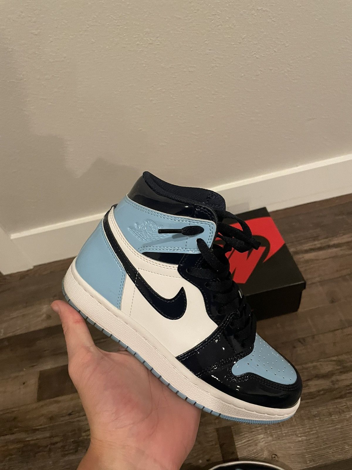 Jordan Brand × Nike Air Jordan High OG 1 Obsidian/Blue Chill Size US 6 / IT 36 - 3 Thumbnail