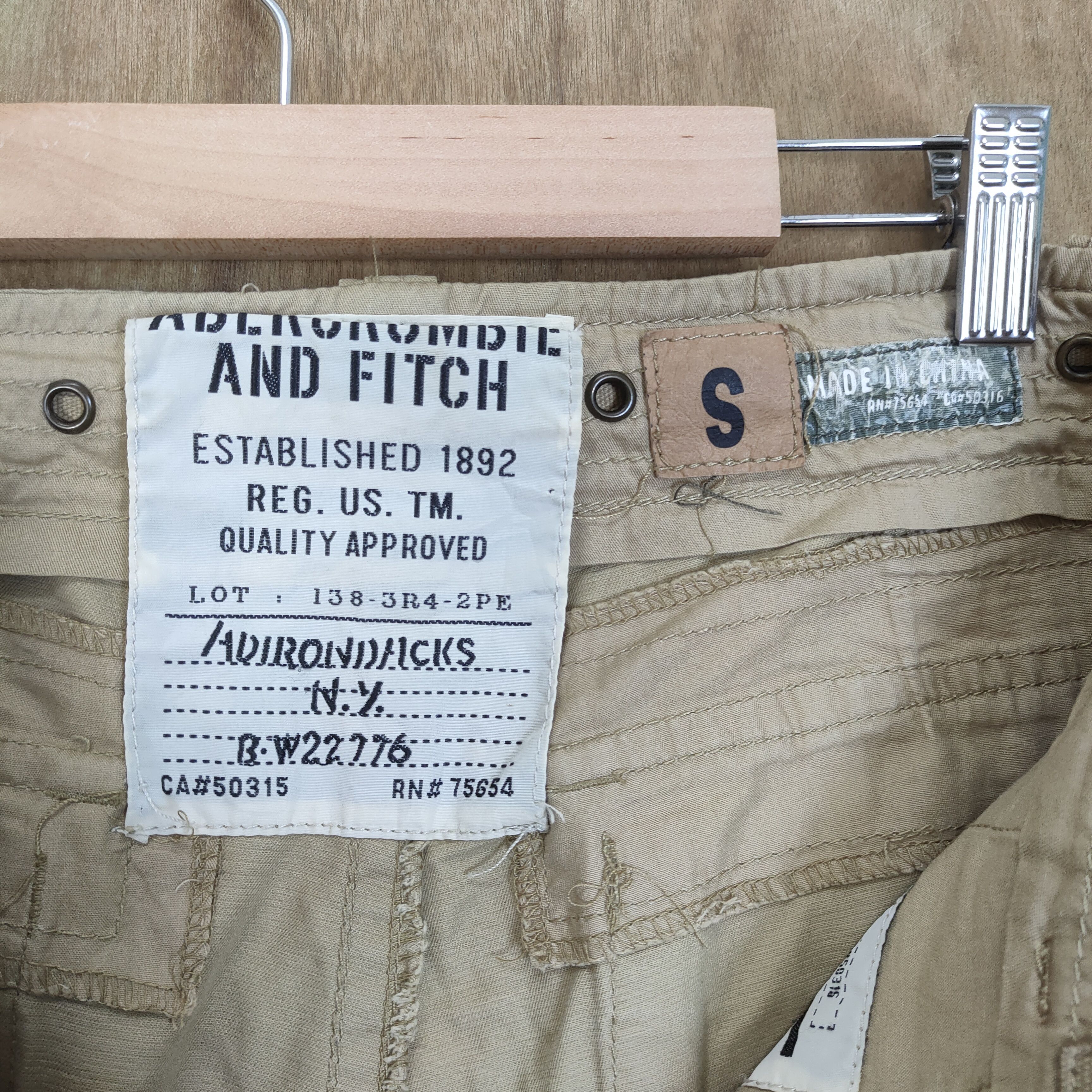 Abercrombie & Fitch VINTAGE CARGO PANTS ZIPPER OPEN LEG Size US 32 / EU 48 - 12 Thumbnail