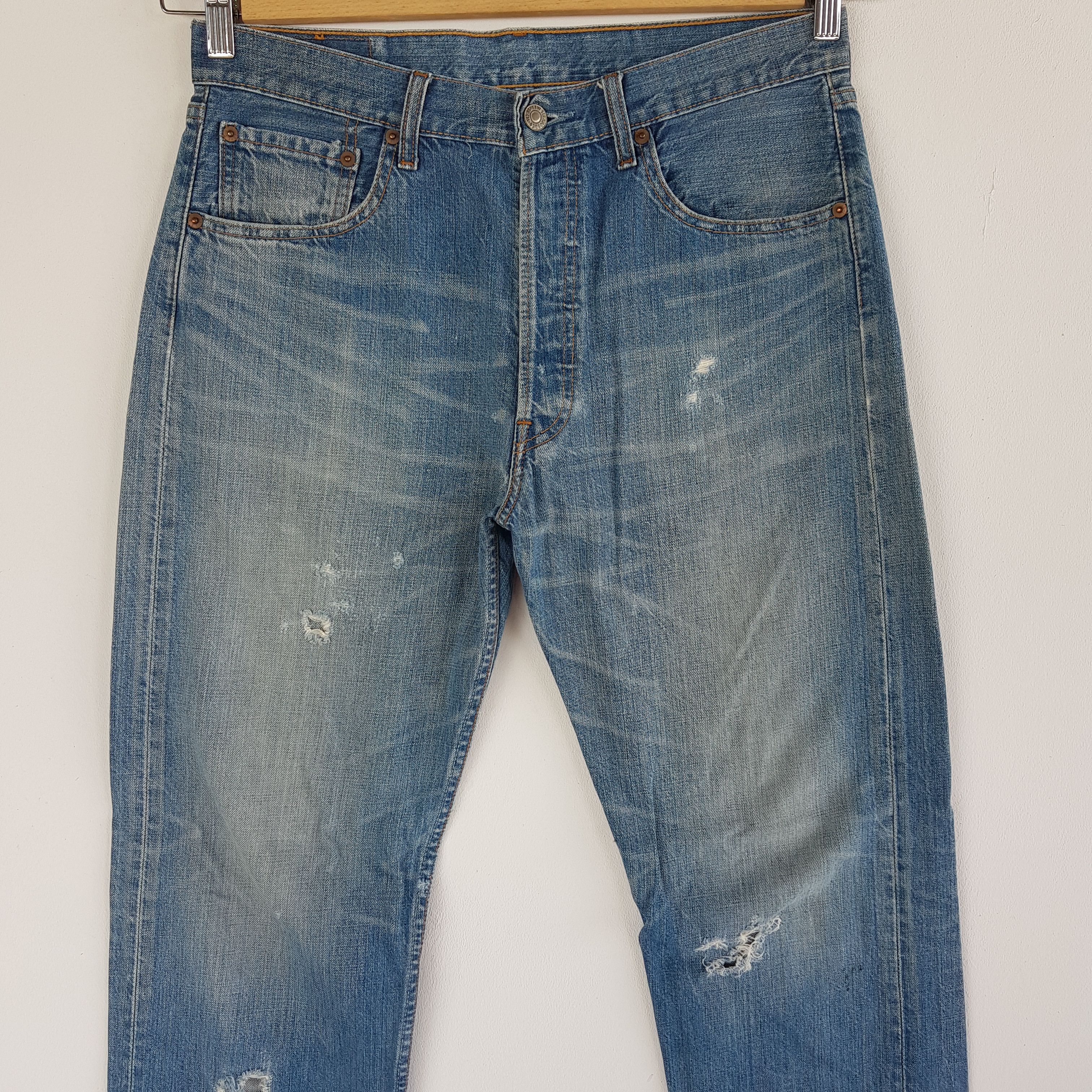 Levi's Vintage Levis 501 Distressed Jeans Levi's 501 Faded Denim Size US 32 / EU 48 - 5 Thumbnail