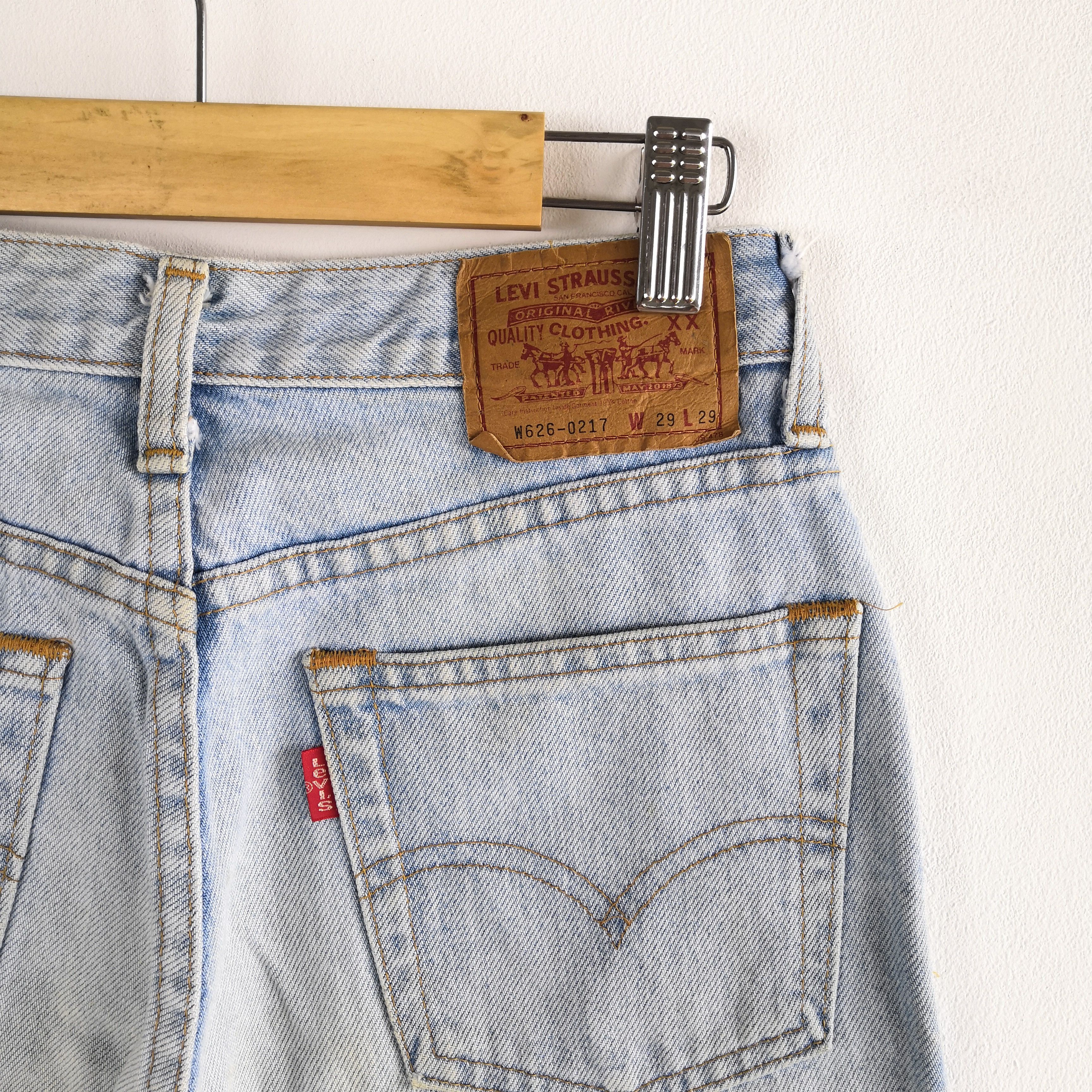 Levi's Vintage Levis Sun Faded Jeans Levi's Light Wash Denim Size 24" / US 00 / IT 34 - 5 Thumbnail