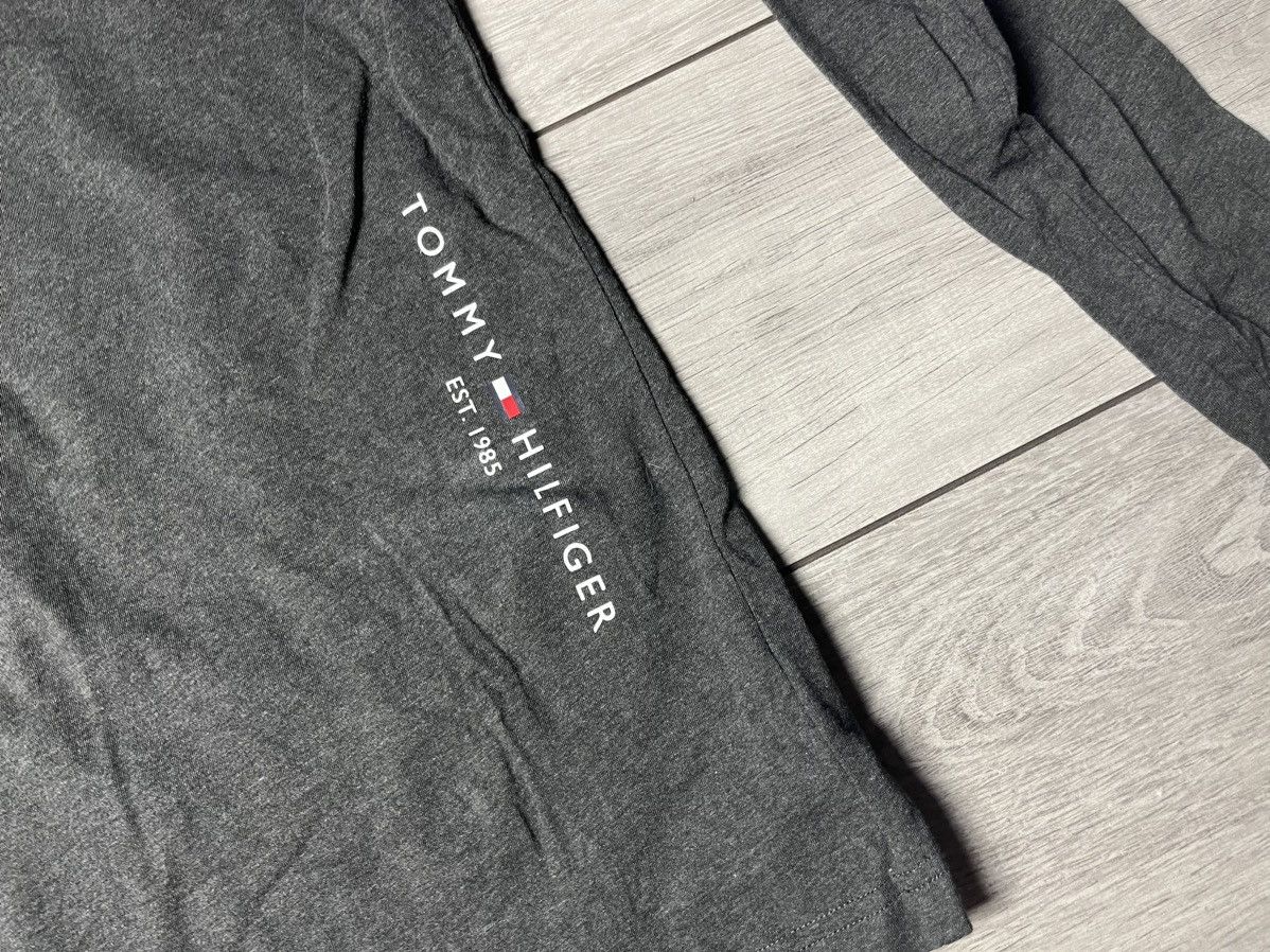 Tommy Hilfiger Tommy Hilfiger long sleeve size Medium Size US M / EU 48-50 / 2 - 4 Thumbnail