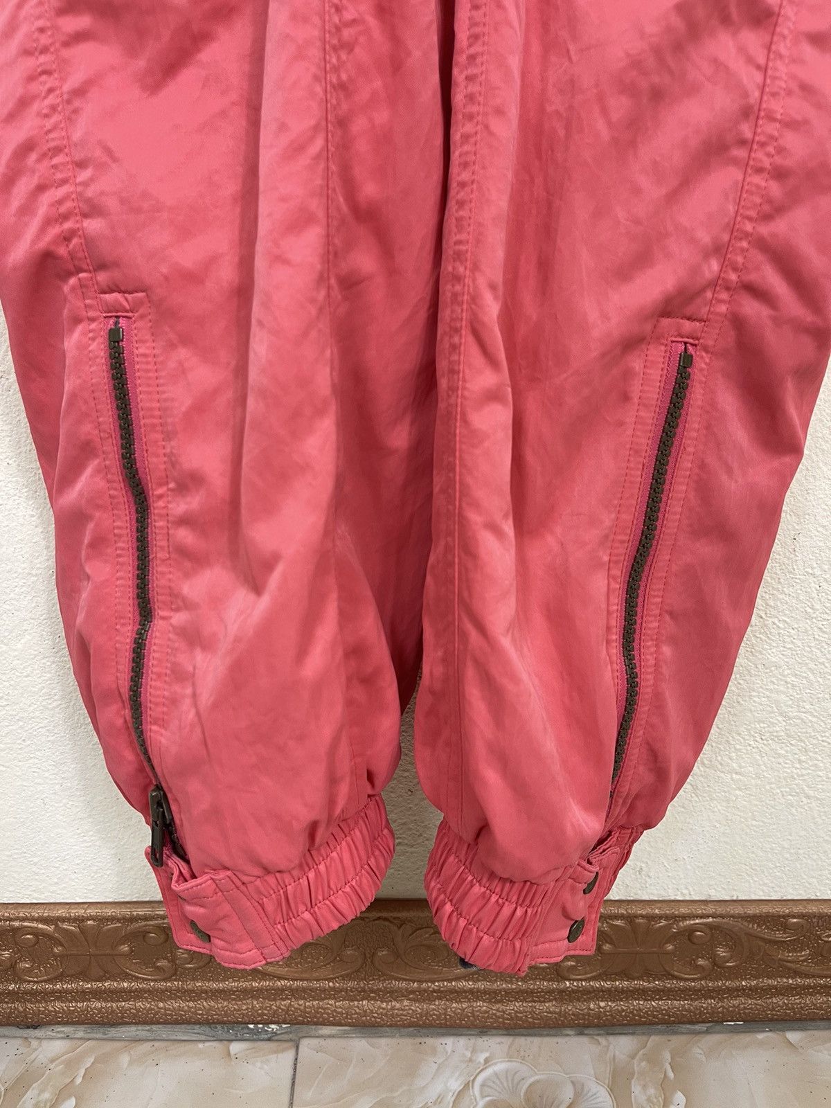 If Six Was Nine Vintage Moncler Red Coverall Pink Jumpsuit Size US 27 - 10 Thumbnail