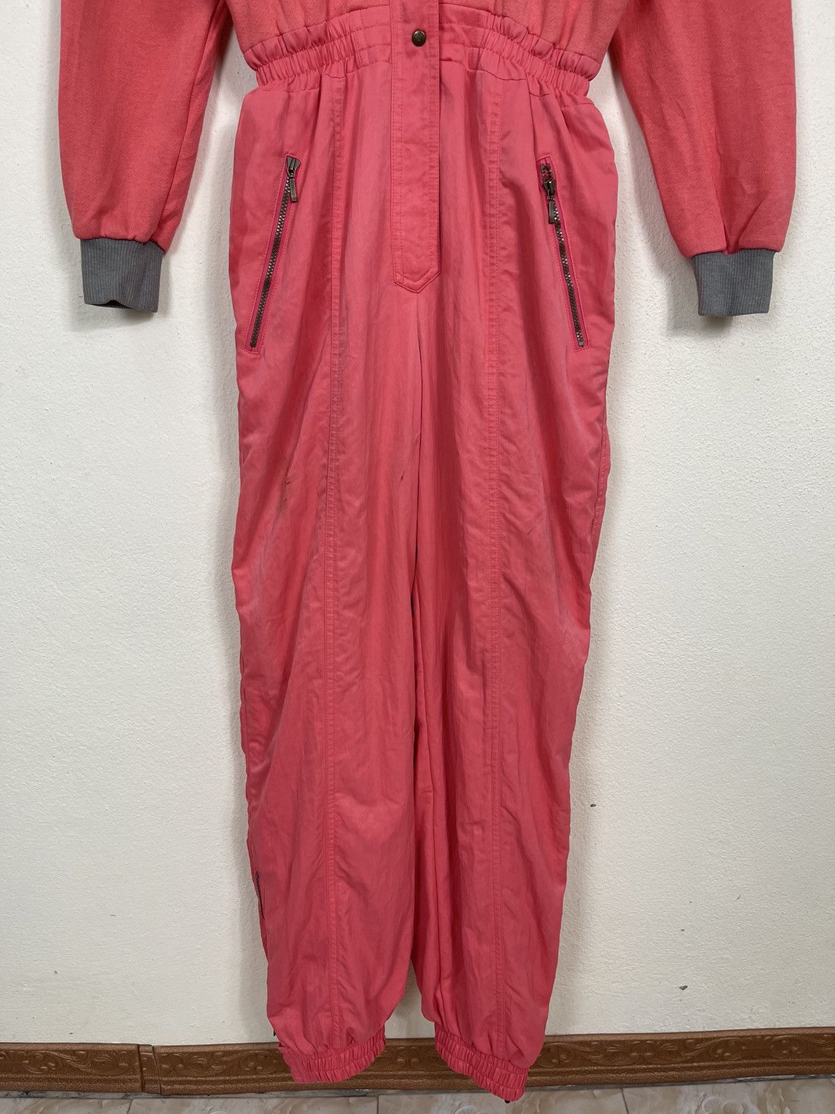 If Six Was Nine Vintage Moncler Red Coverall Pink Jumpsuit Size US 27 - 6 Thumbnail